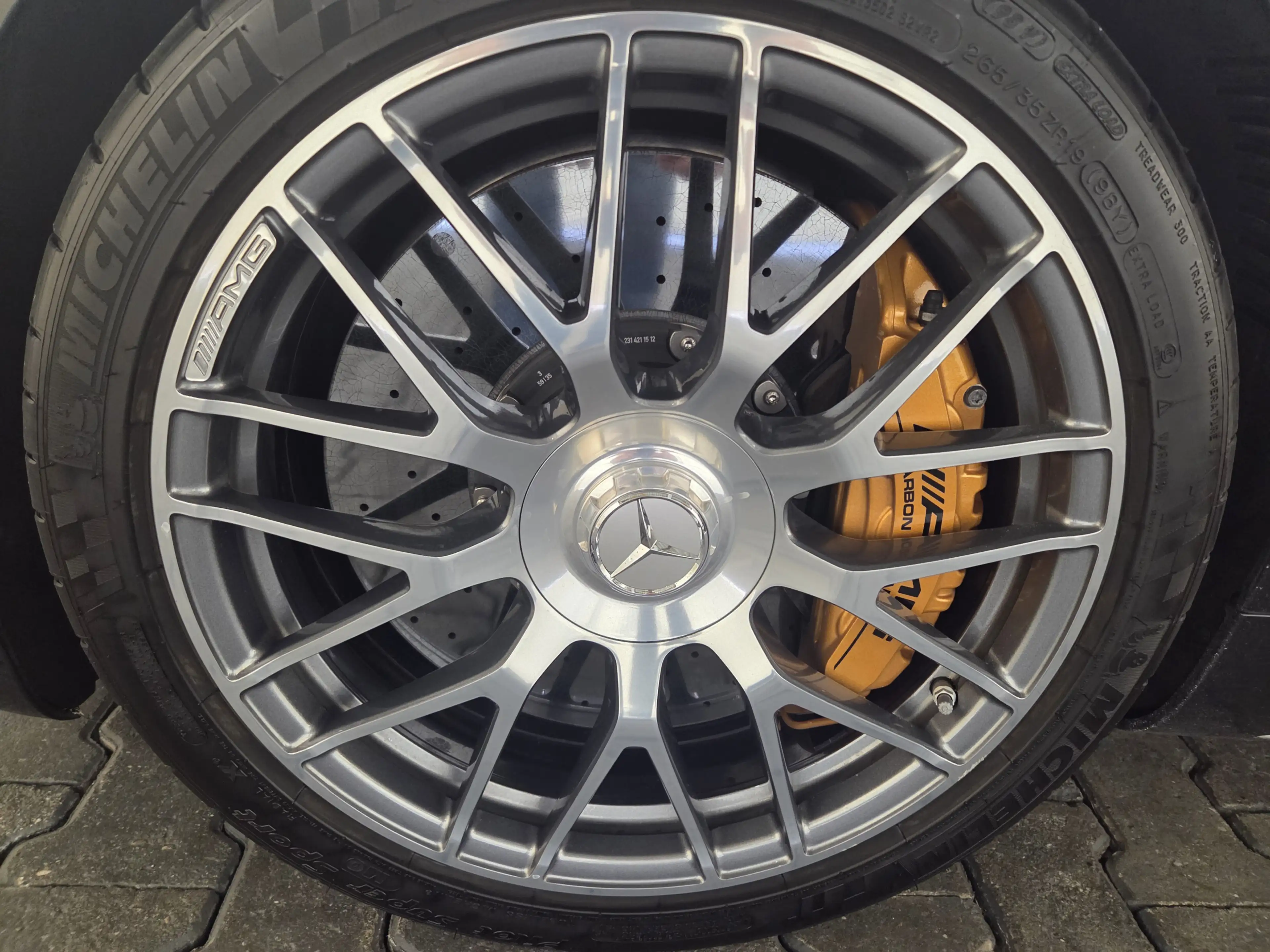Mercedes-Benz AMG GT Roadster, Burmester, Performancesitze — photo 9