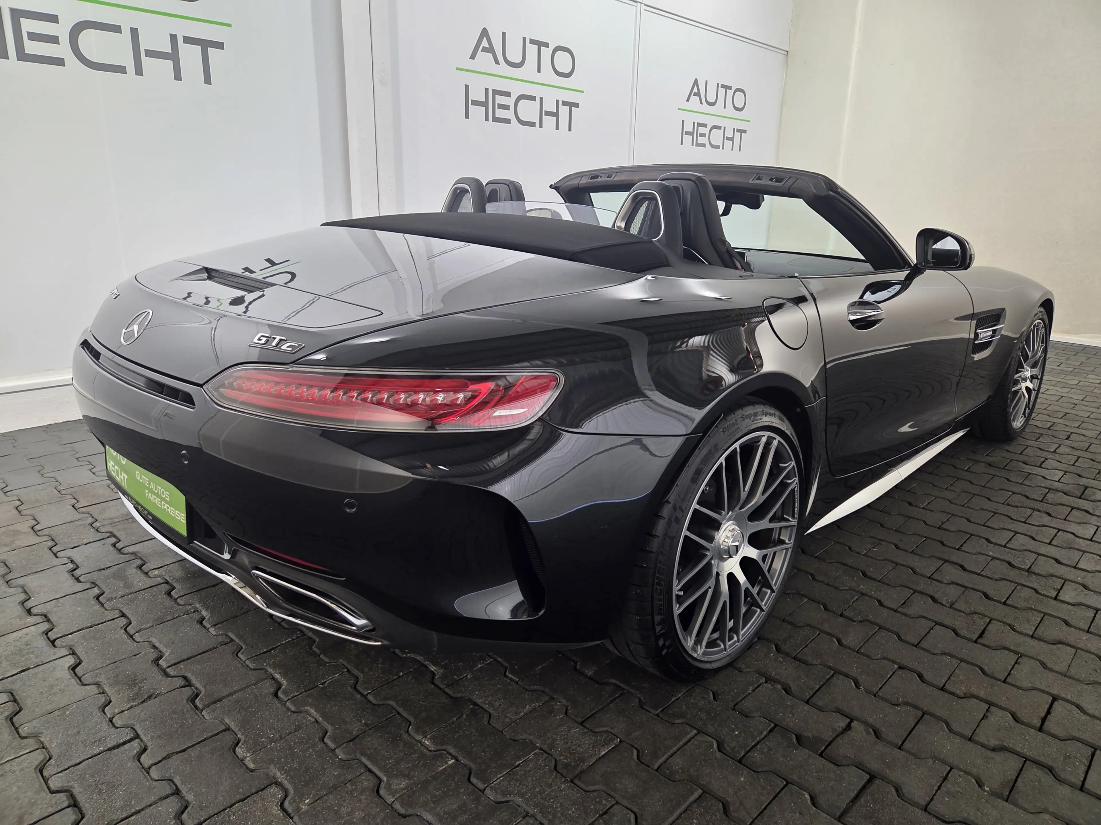 Mercedes-Benz AMG GT Roadster, Burmester, Performancesitze — photo 3