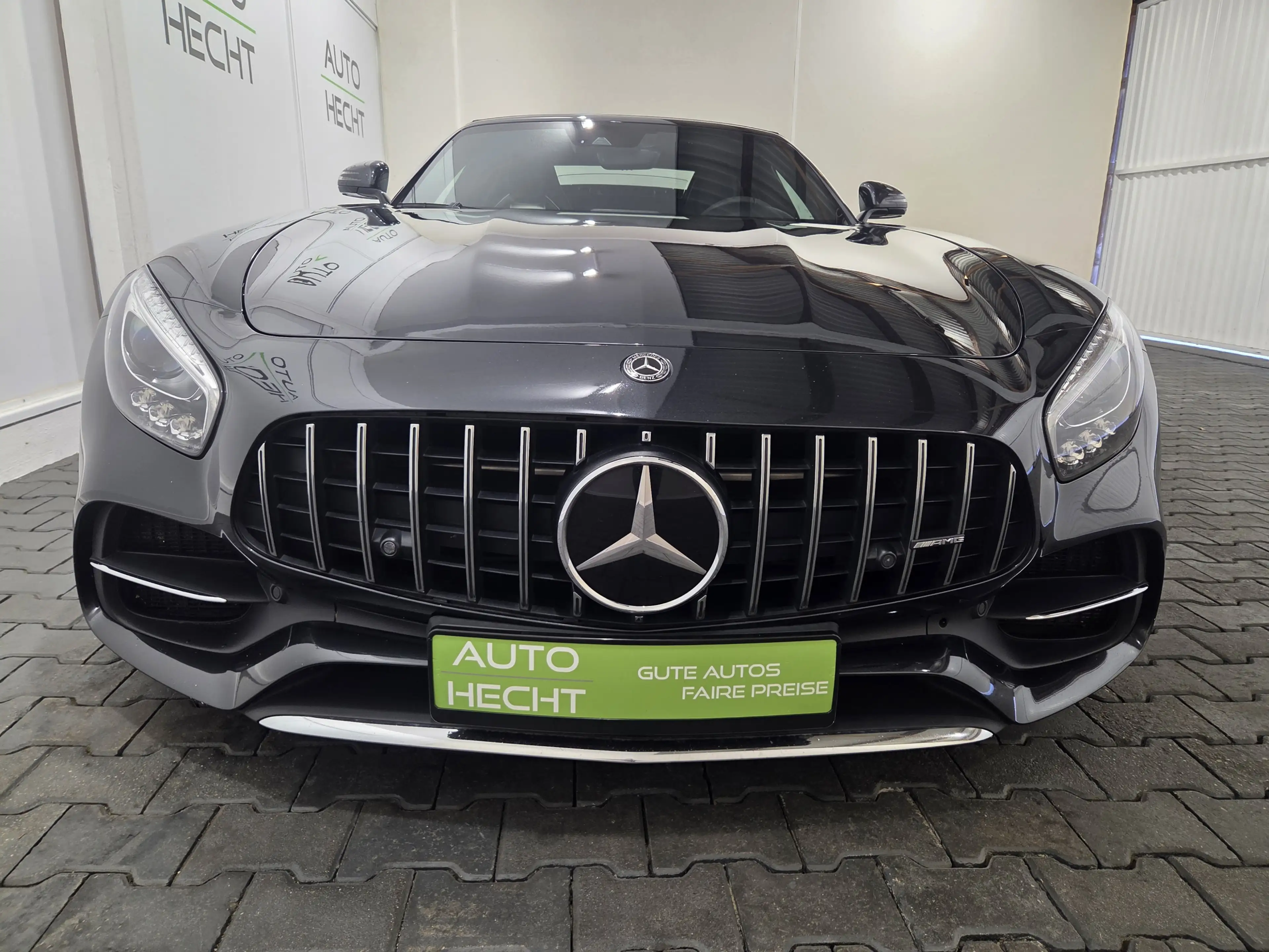 Mercedes-Benz AMG GT Roadster, Burmester, Performancesitze — photo 5