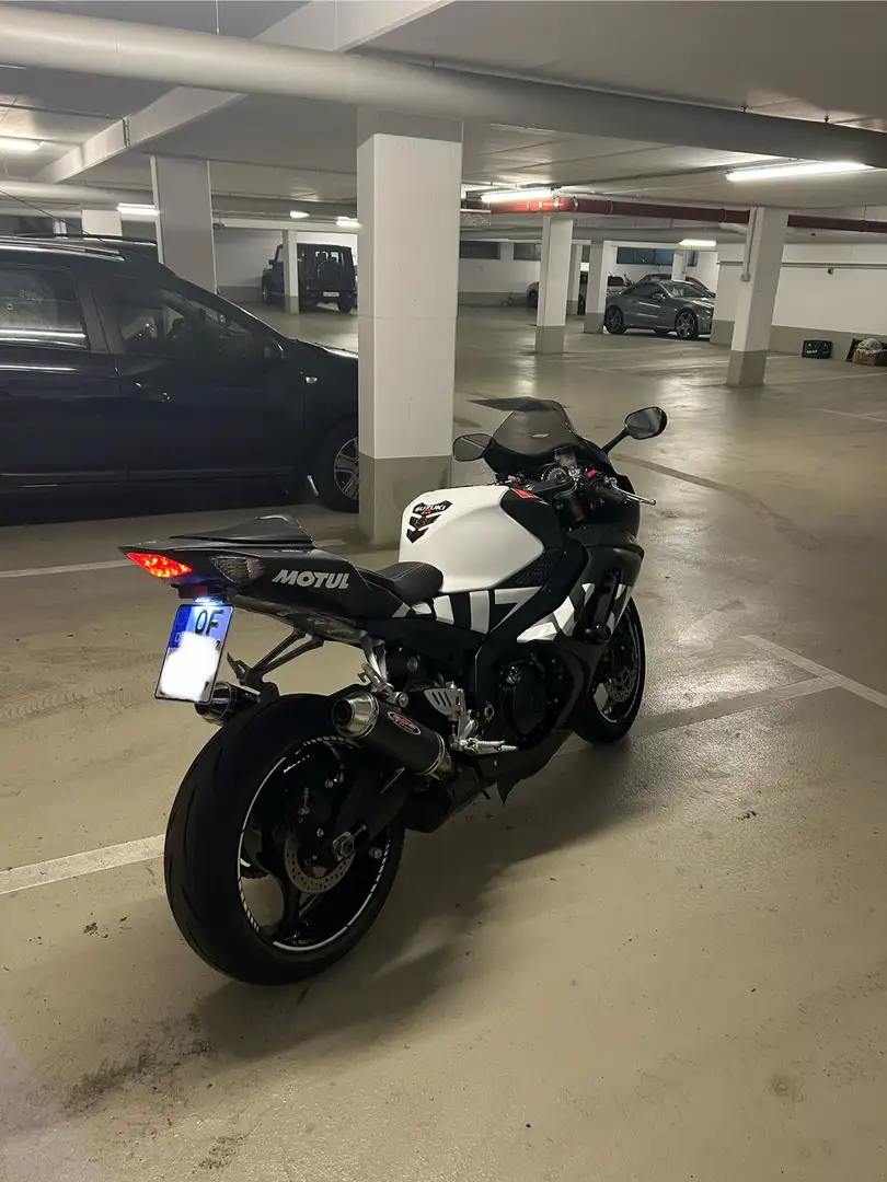 Suzuki GSX-R 1000 Schwarz - 2