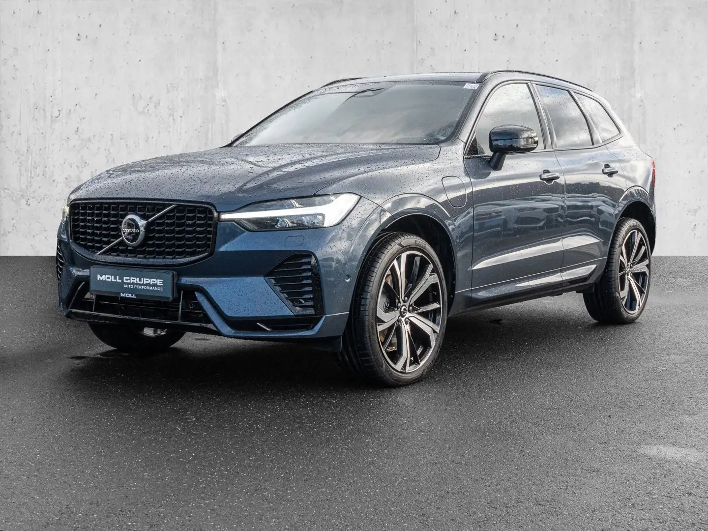 Volvo XC60 T8 AWD Ultimate Dark Plug-In Head UP Sthz. Pano Blau - 2