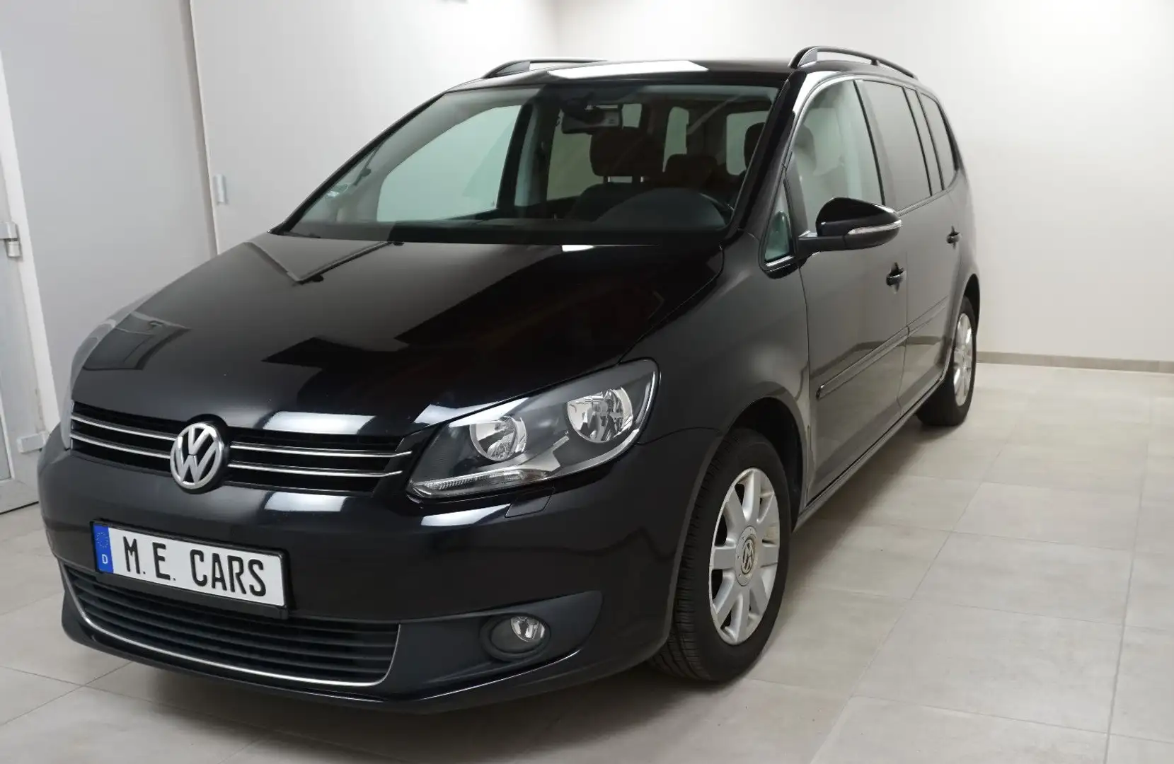 Volkswagen Touran Comfortline Standheizung 1. Hand Navi Schwarz - 1