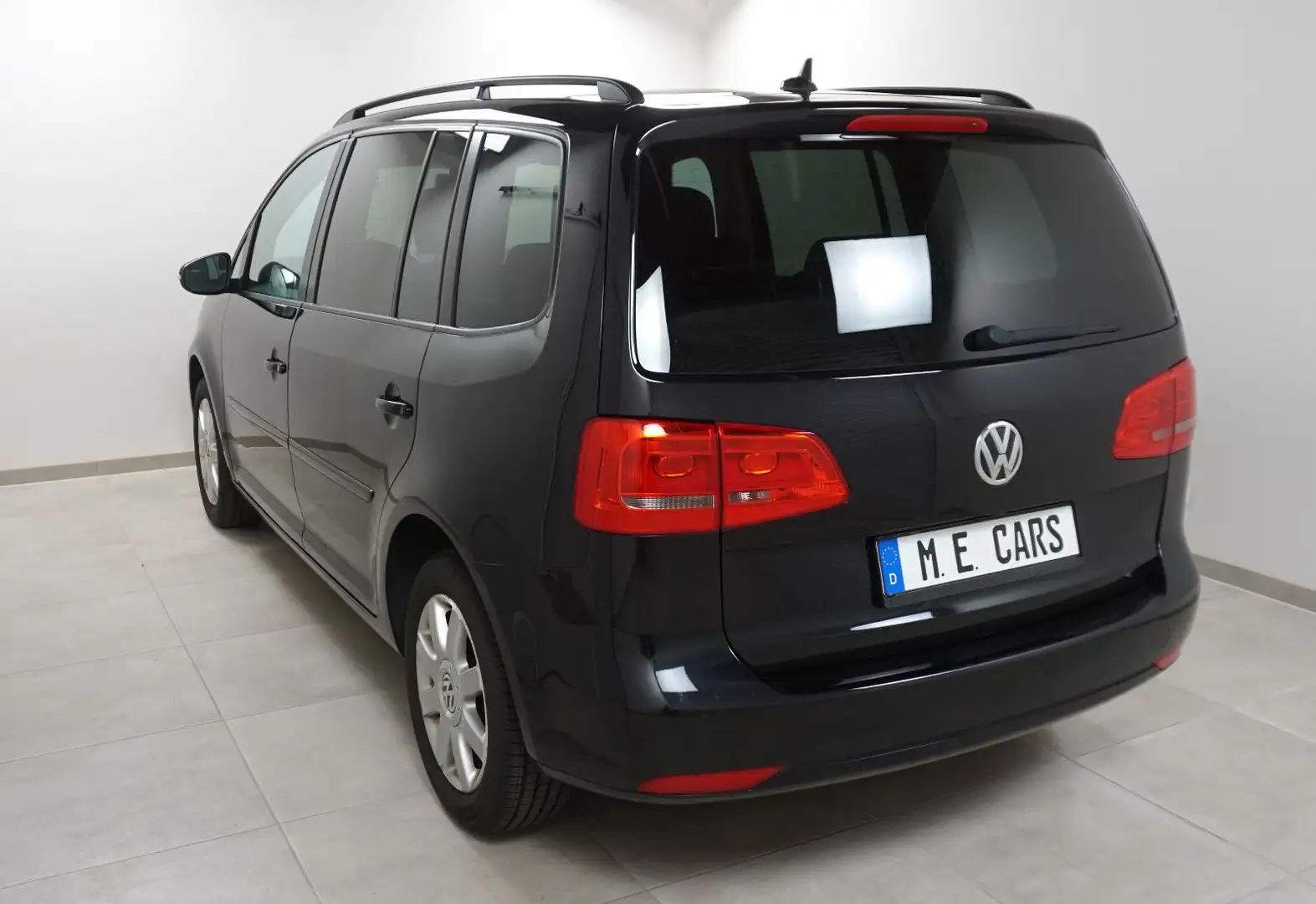 Volkswagen Touran Comfortline Standheizung 1. Hand Navi Schwarz - 2