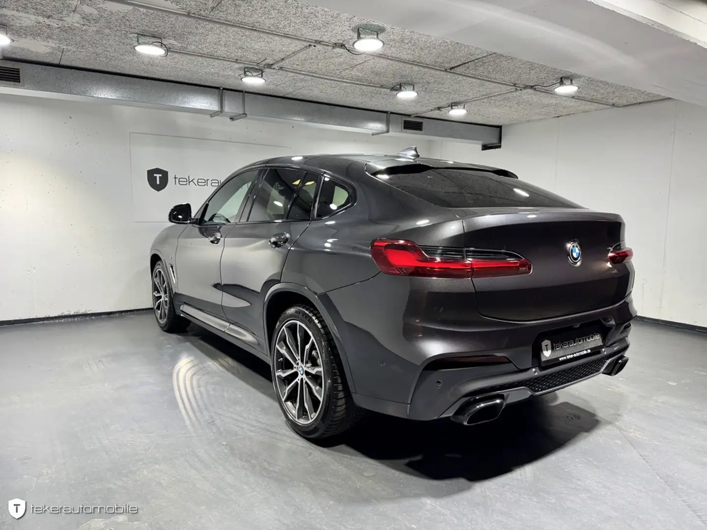 BMW X4 M40d Grau - 2