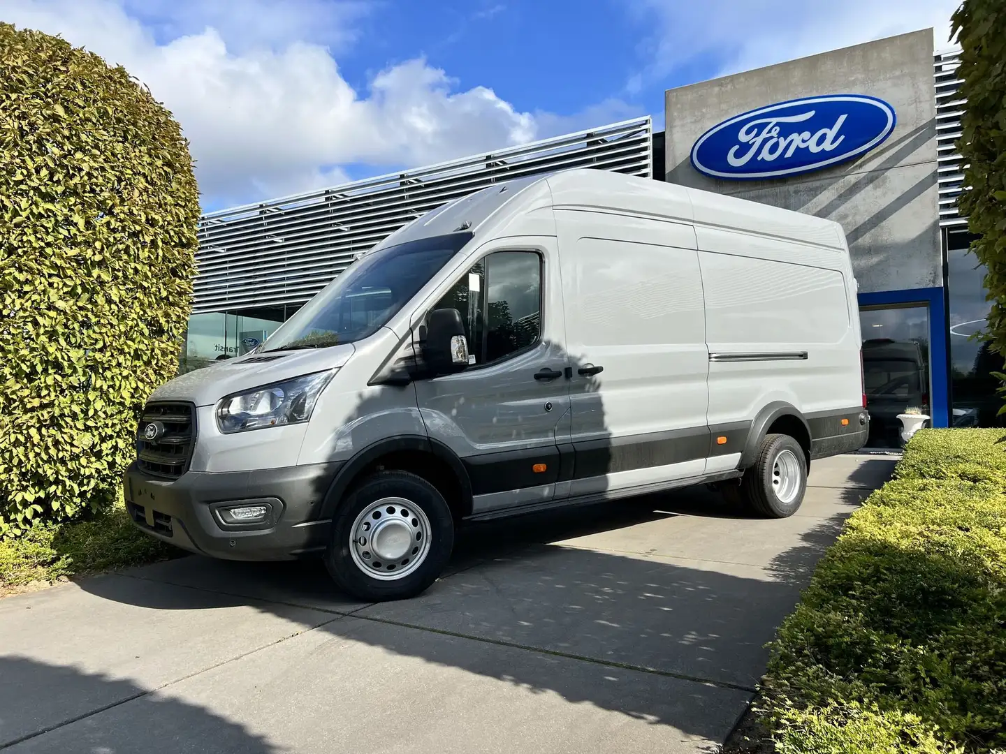 Ford Transit 2T / 500E / L4H3 / 165 PK A10 / 2.300 KG LAADVERM Gris - 1