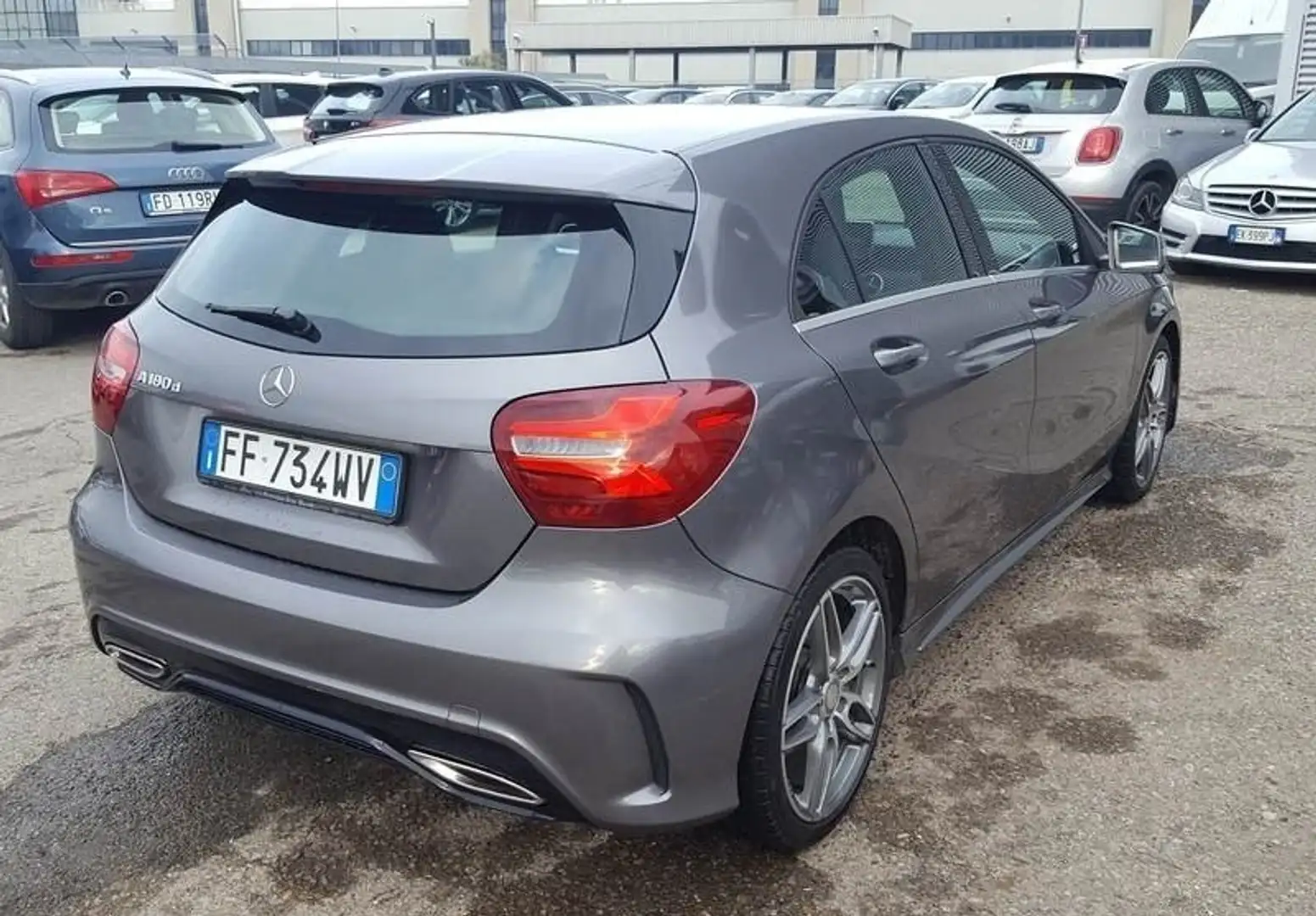 Mercedes-Benz A 180 Classe A - W176 d Premium my16 Grigio - 2
