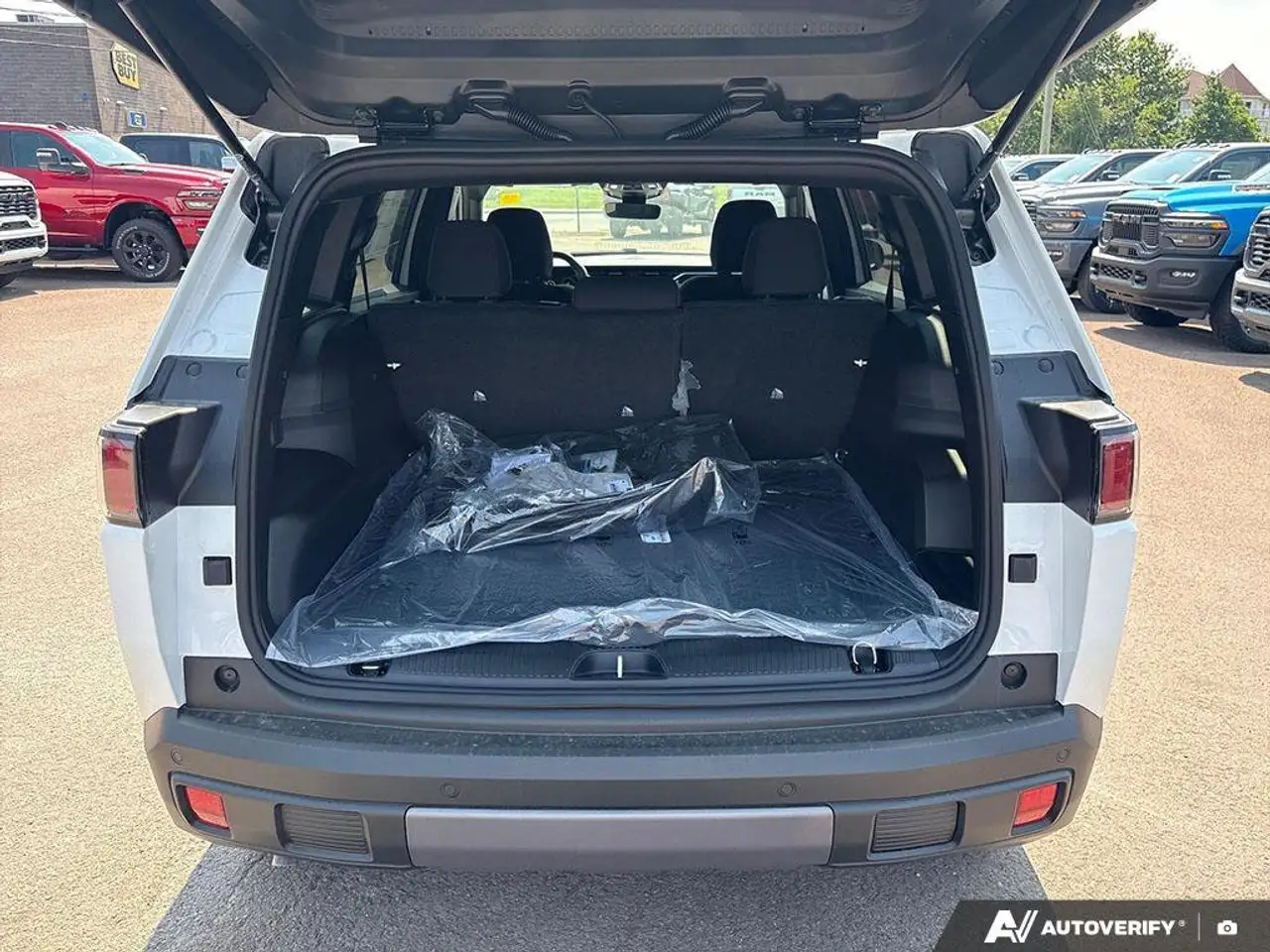 Jeep Cherokee снимка Jeep Cherokee