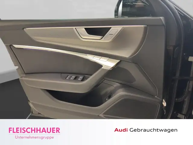 Audi A6 Avant view 13