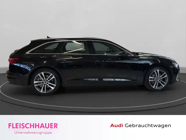 Audi A6 Avant view 8