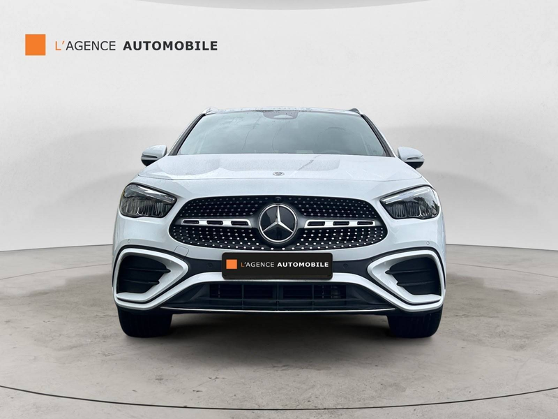 Mercedes-Benz GLA 180 L'agence Beersel - Garantie 12 Mois - AMG Line — photo 9
