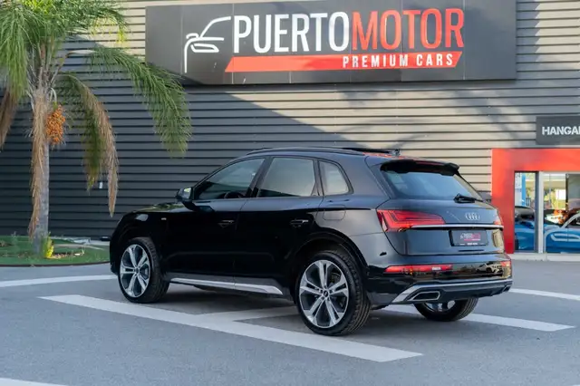 Audi Q5 view 4