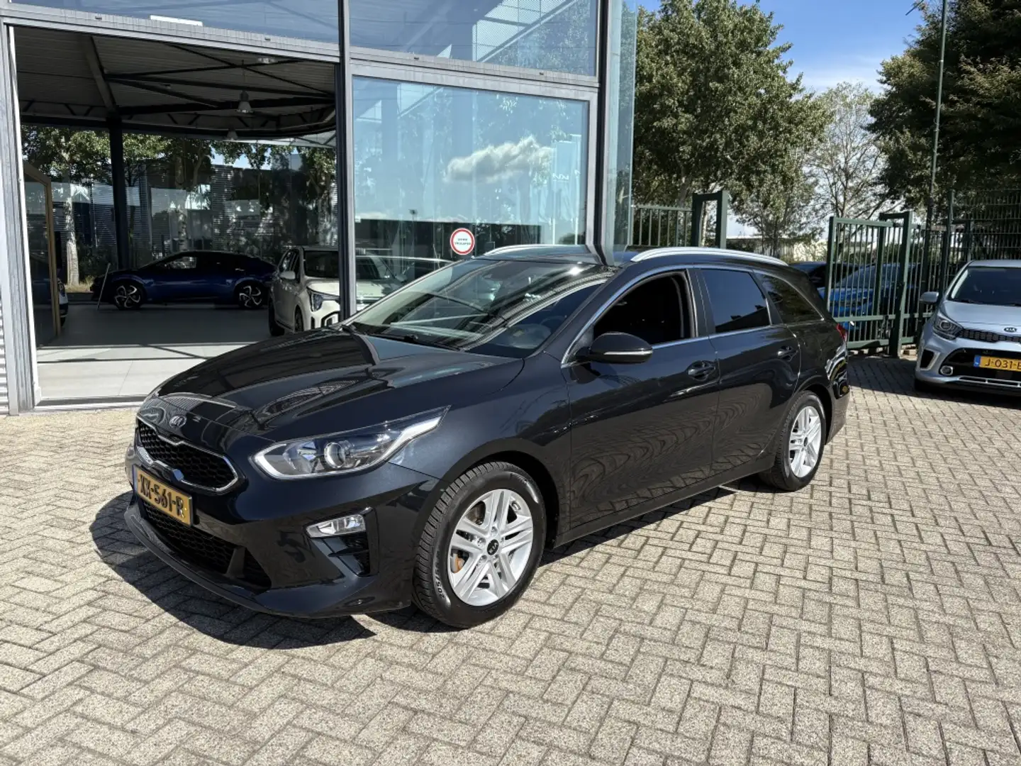 Kia Ceed SW / cee'd SW Sportswagon 1.0 T-GDi DynamicLine Schwarz - 2