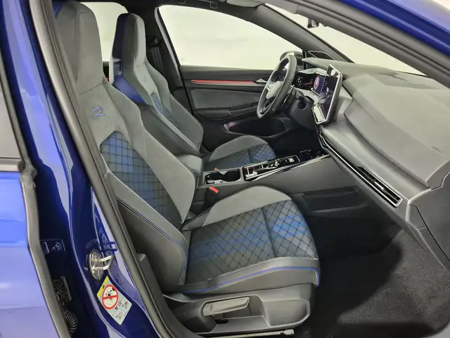 Volkswagen Golf view 10