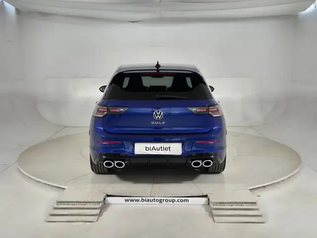 Volkswagen Golf view 3