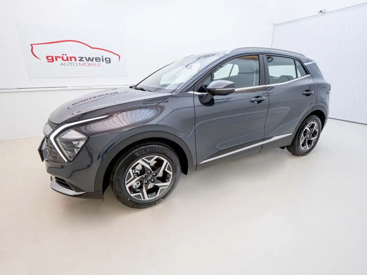 Kia Sportage /SILBER/UVO/1.6 TGDI 48V/DCT7/0/ Schwarz - 1