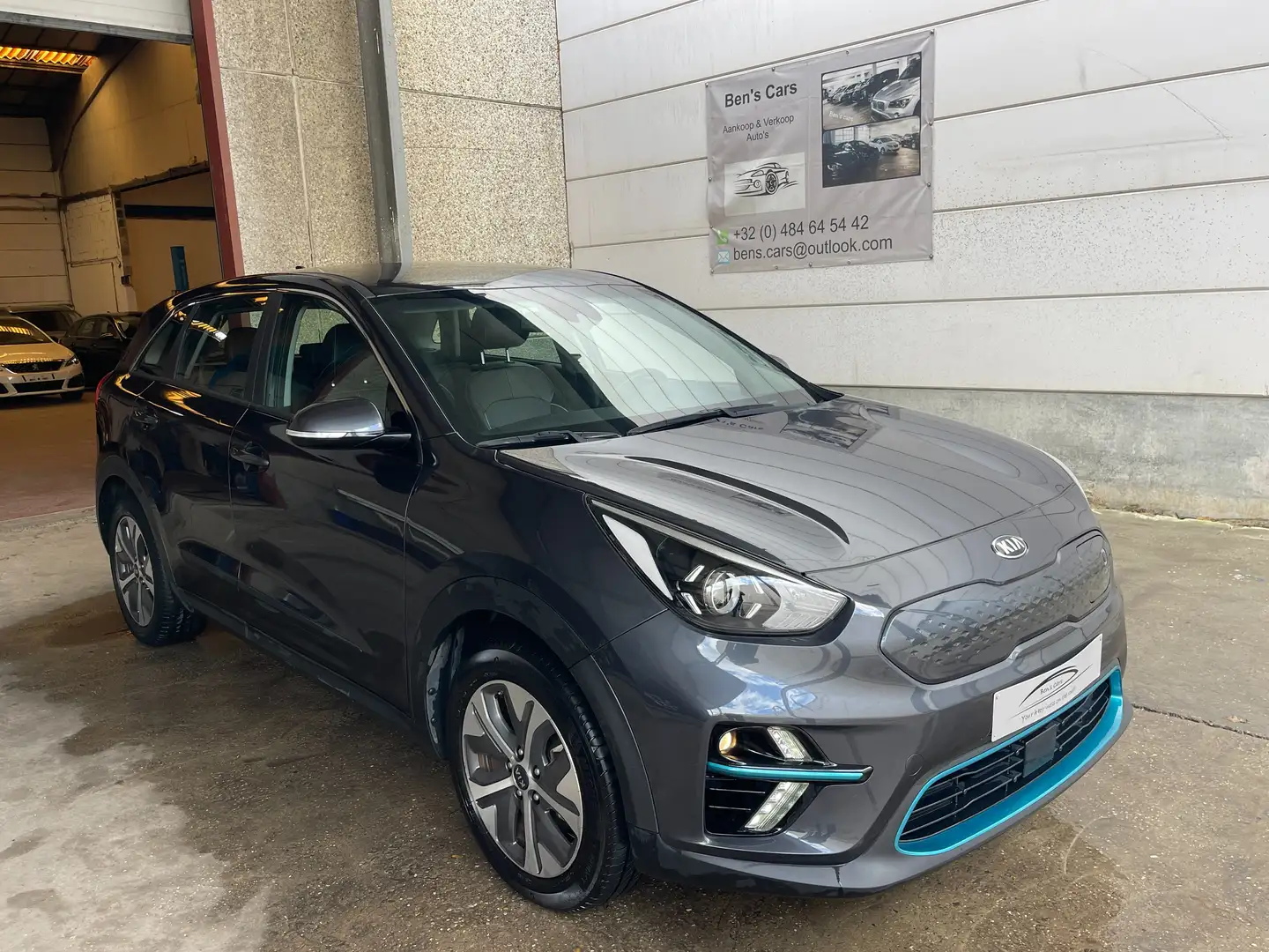 Kia e-Niro DE4 MUST 64 kWh Automaat 150KW/204pk* Gris - 2