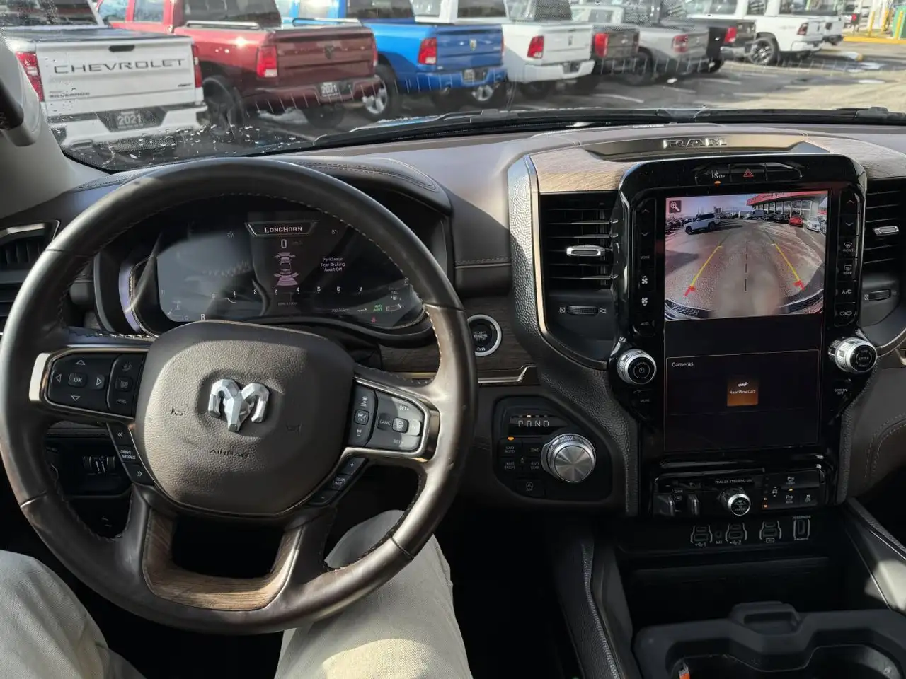 RAM 1500 снимка RAM 1500