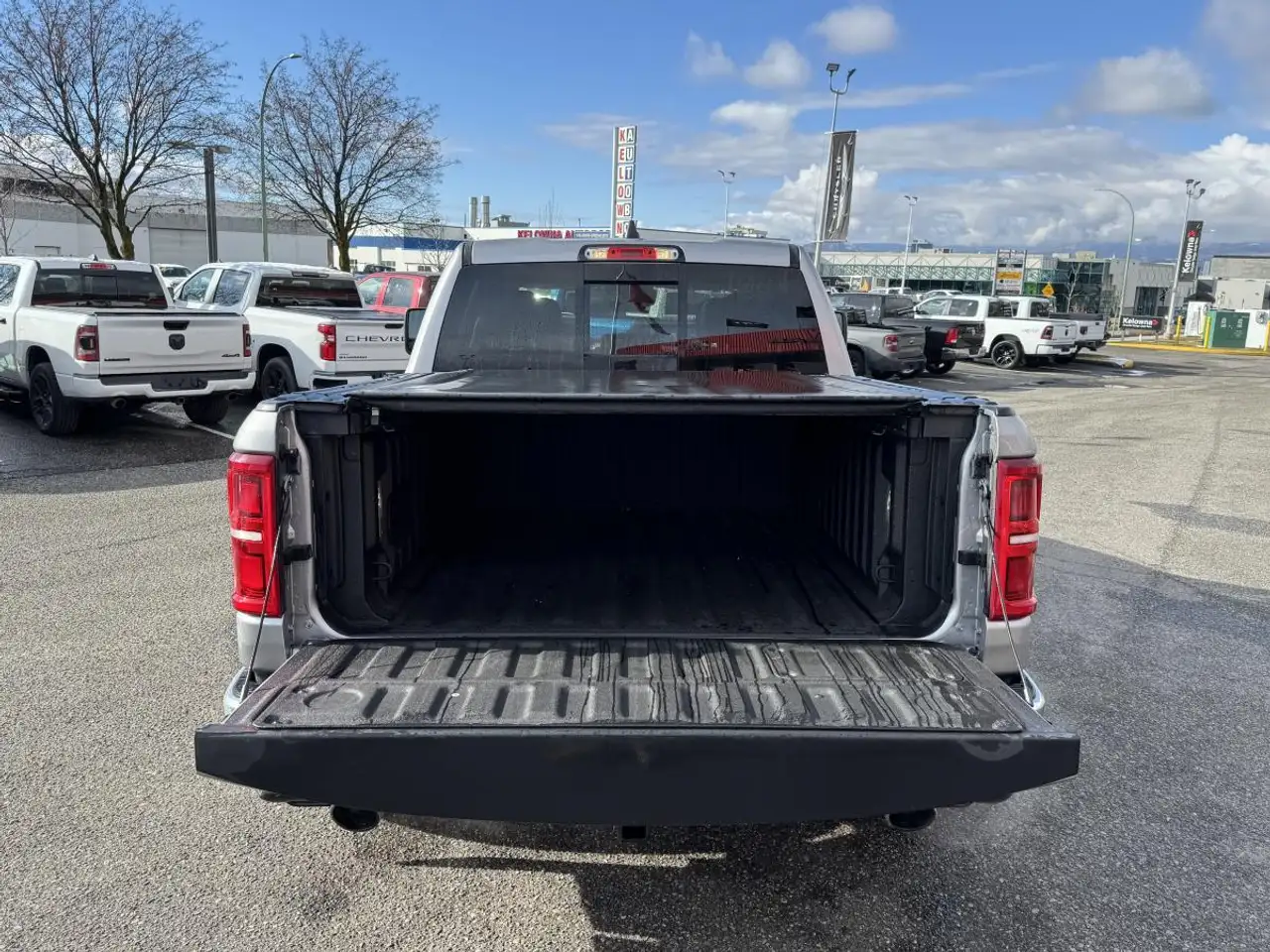 RAM 1500 снимка RAM 1500