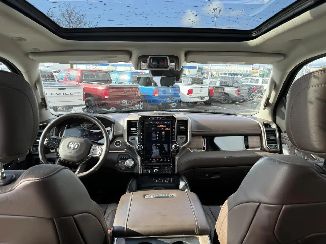 RAM 1500 снимка RAM 1500