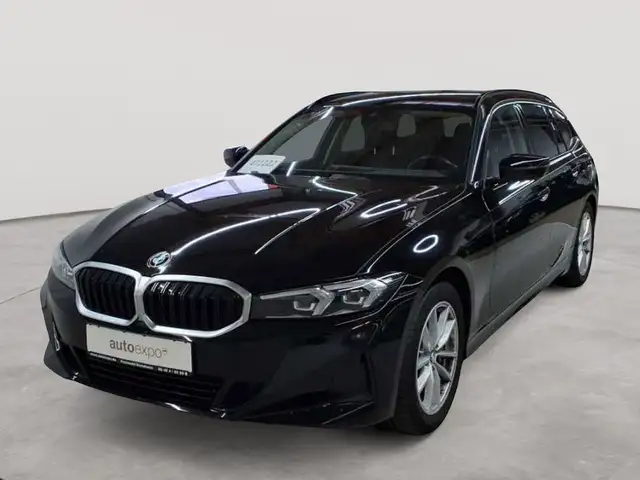 BMW 3 Series view 2