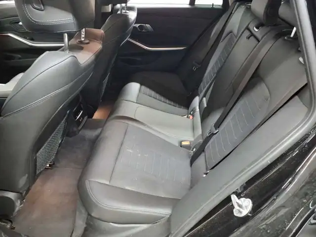 BMW 3 Series view 13