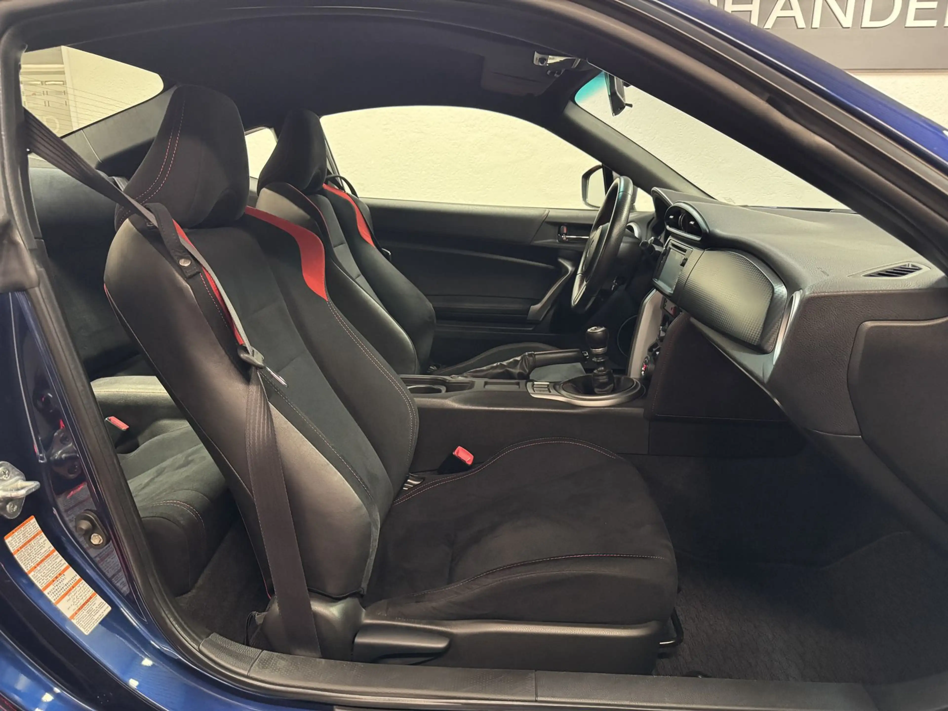 Toyota GT86 1.HD*ORIGINAL*KAMERA* — photo 12