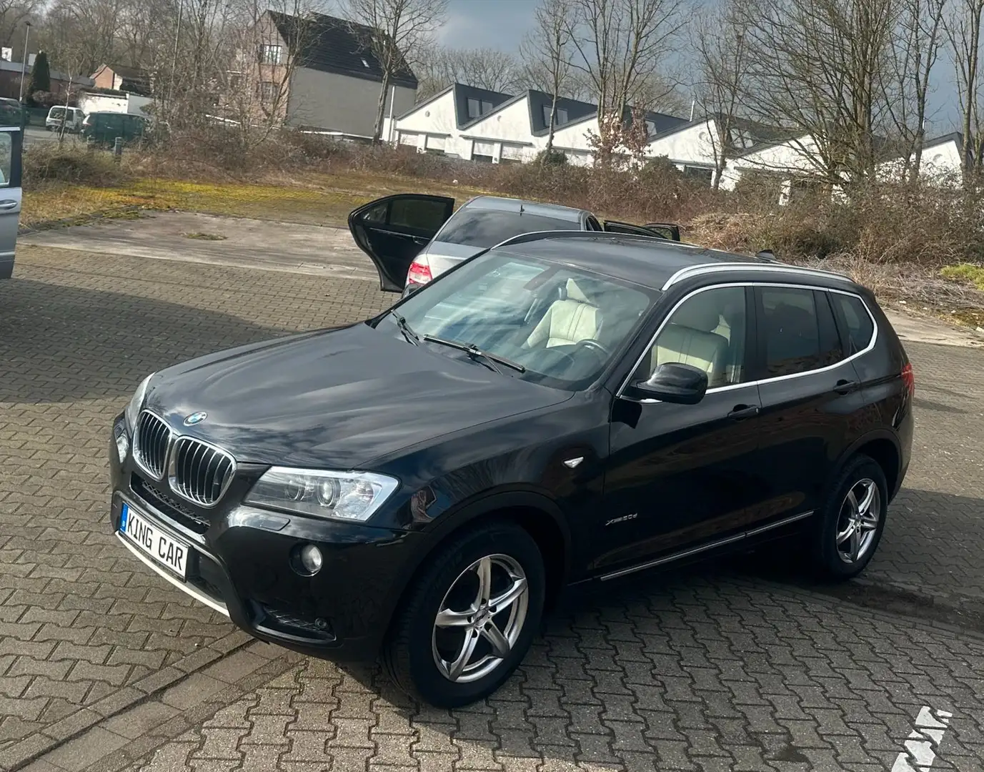 BMW X3 xDrive20 d*Sport Paket*Leder*Navi*Sport Sitz Zwart - 2