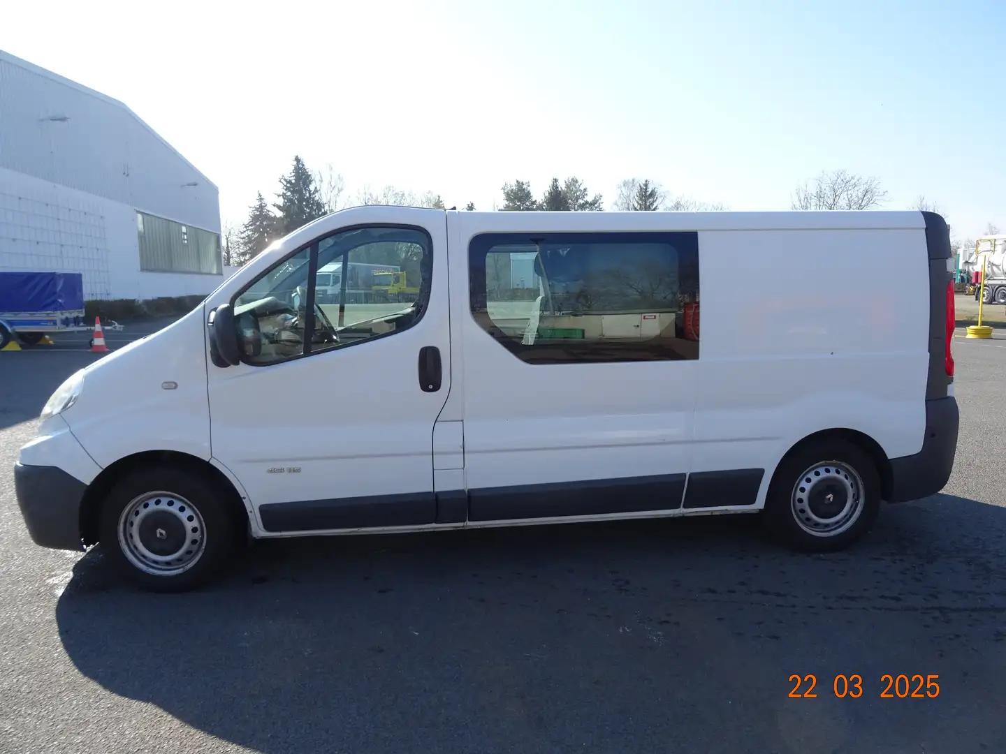 Renault Trafic Trafic 2.0 dCi 115 L1H1 Weiß - 2