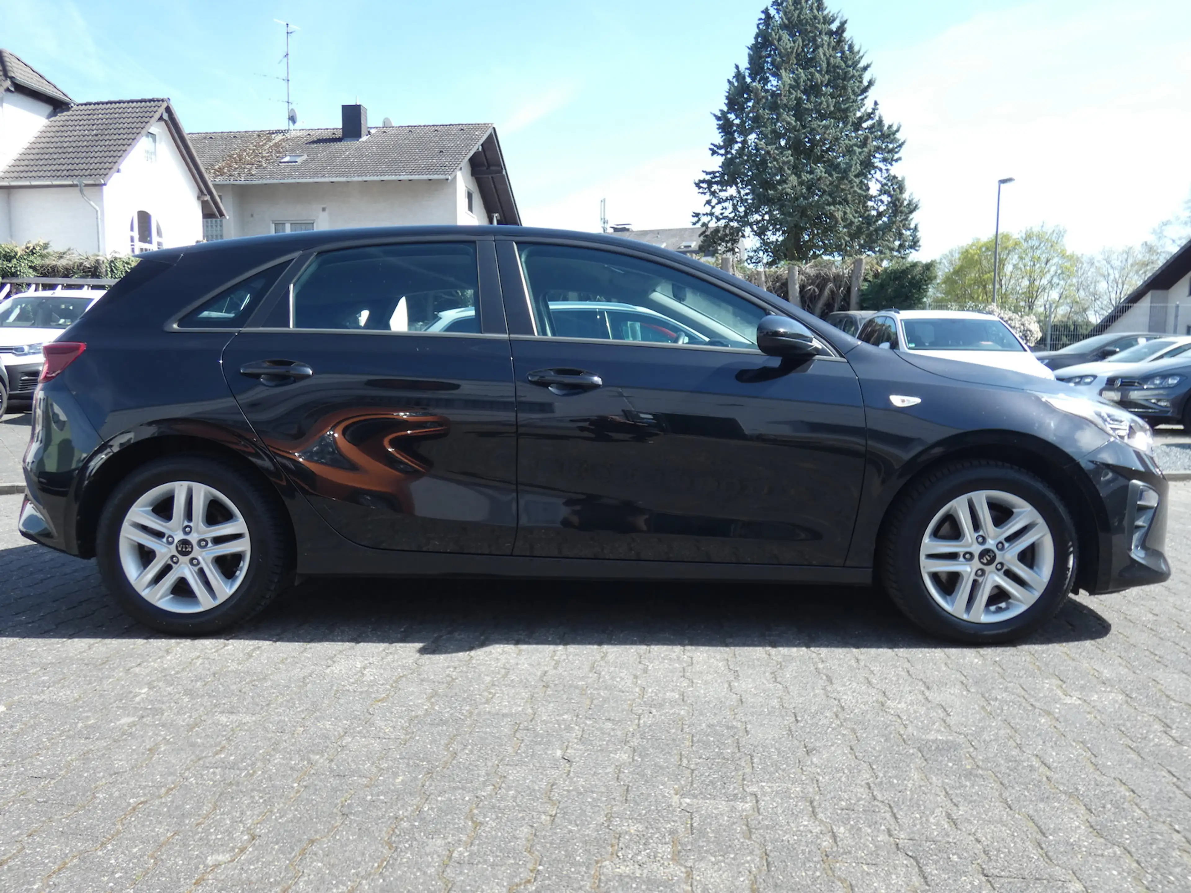 Kia Ceed / cee'd cee´d Edition 7 *CARPLAY*KLIMA*ALU*PDC*KAMERA* — photo 9