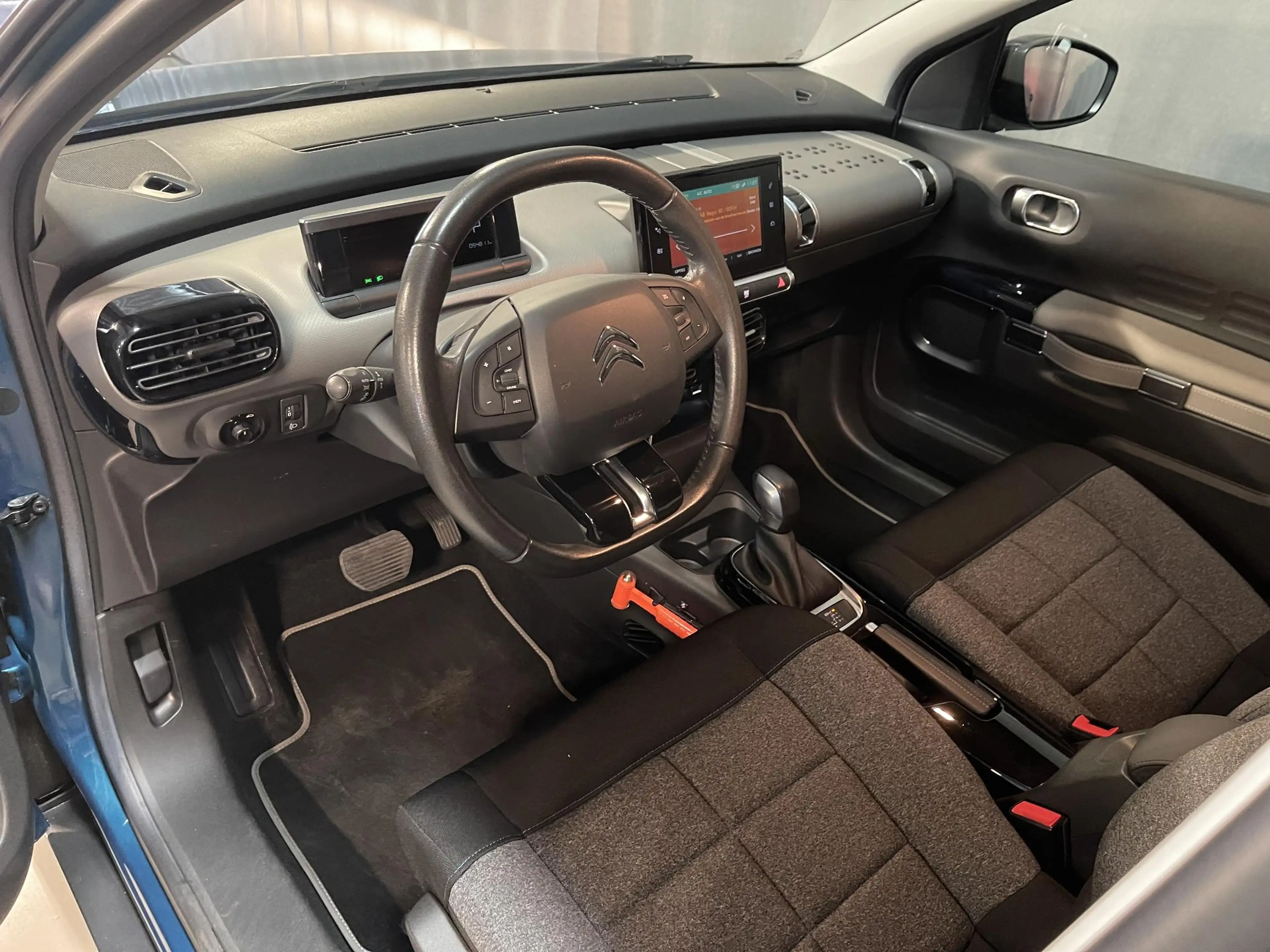 Citroen C4 Cactus 1.2 PureTech Feel 16"/Nieuwe Distributieset/Naviga — photo 23