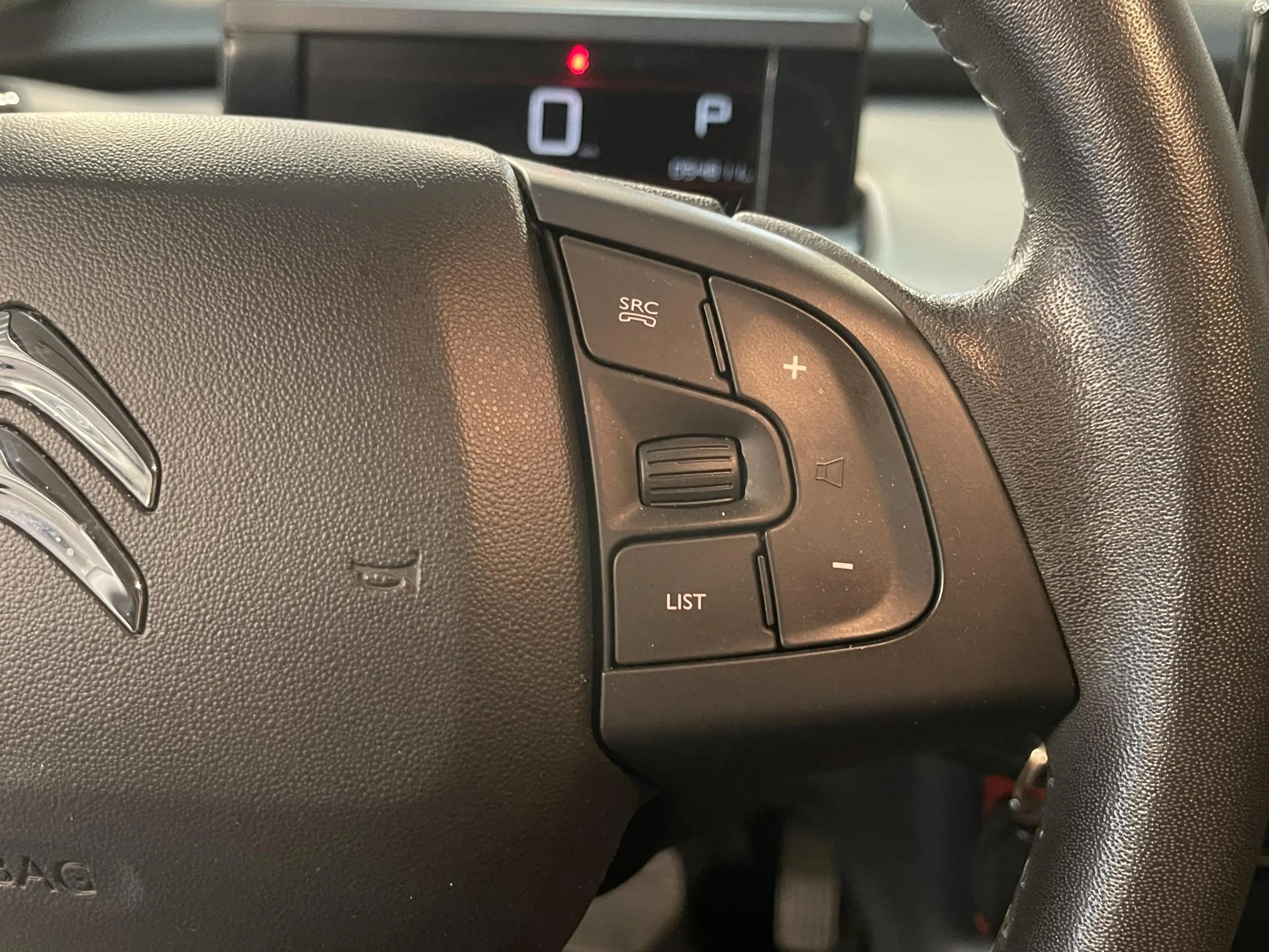 Citroen C4 Cactus 1.2 PureTech Feel 16"/Nieuwe Distributieset/Naviga — photo 13
