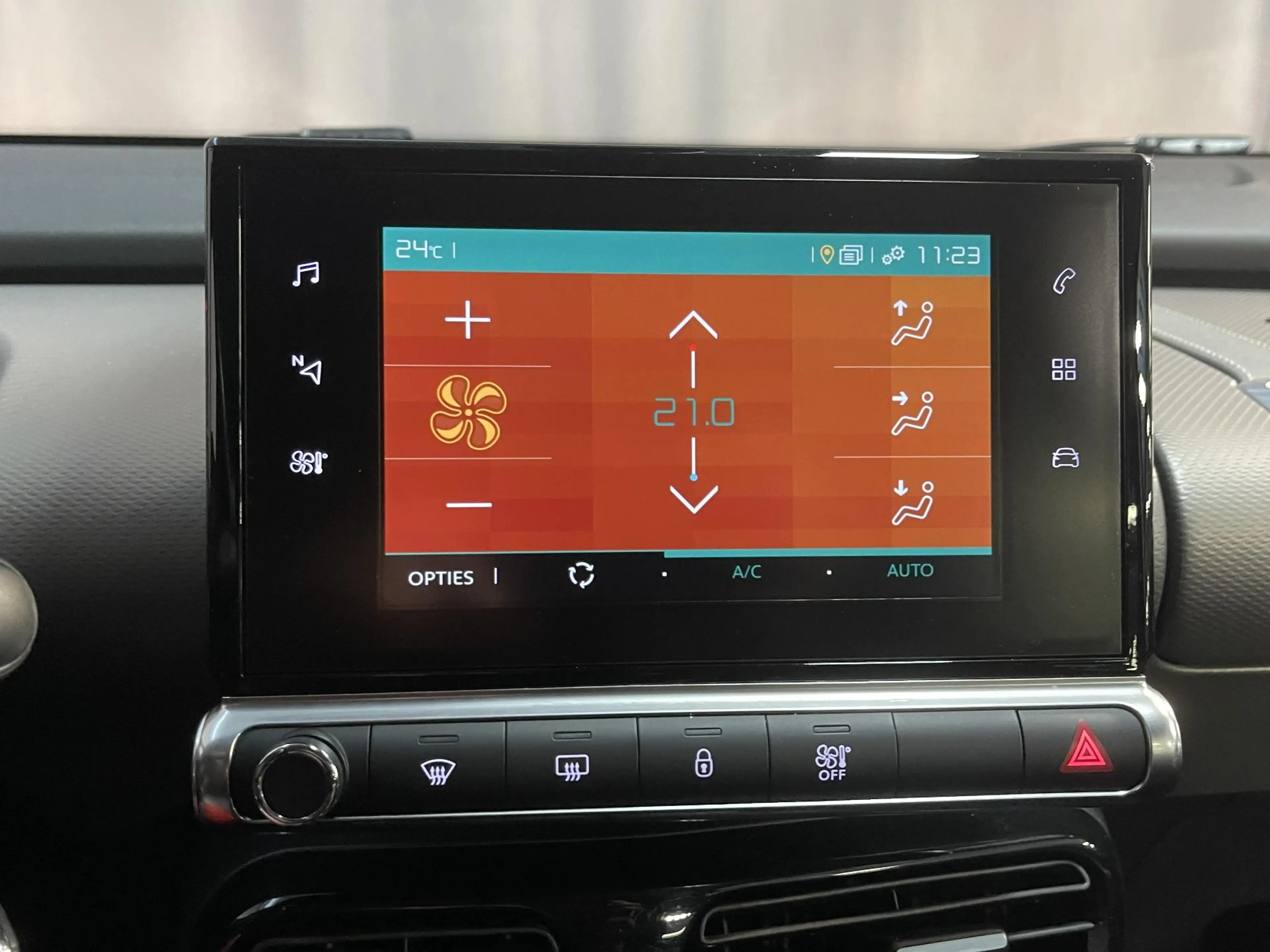 Citroen C4 Cactus 1.2 PureTech Feel 16"/Nieuwe Distributieset/Naviga — photo 17