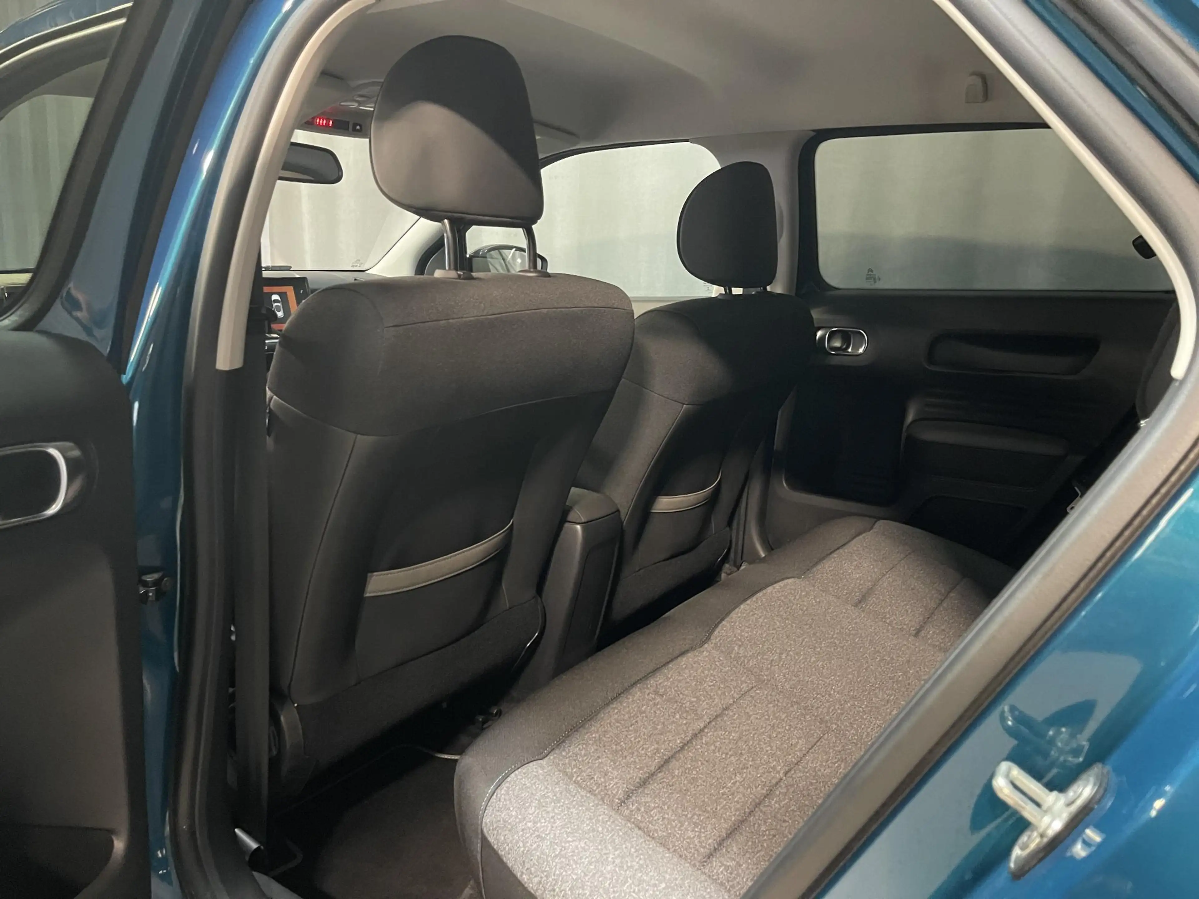 Citroen C4 Cactus 1.2 PureTech Feel 16"/Nieuwe Distributieset/Naviga — photo 32