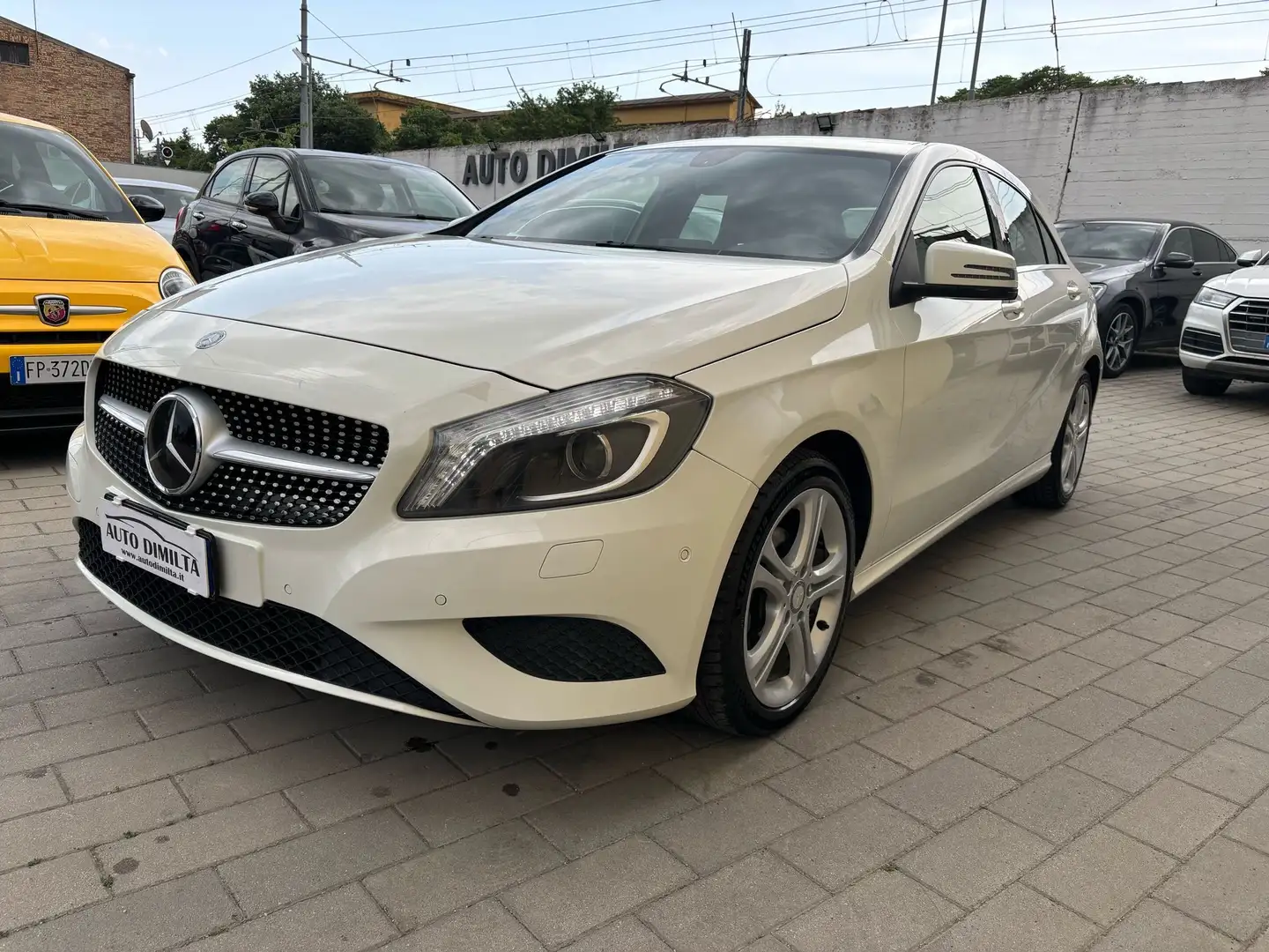 Mercedes-Benz A 180 A 180 cdi Sport auto Weiß - 2