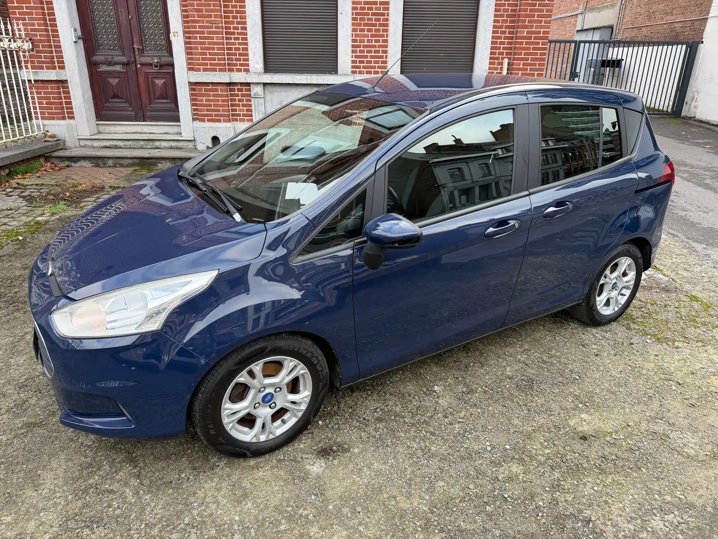Ford B-Max B-Max 1.0 EcoBoost Sync Edition Bleu - 1