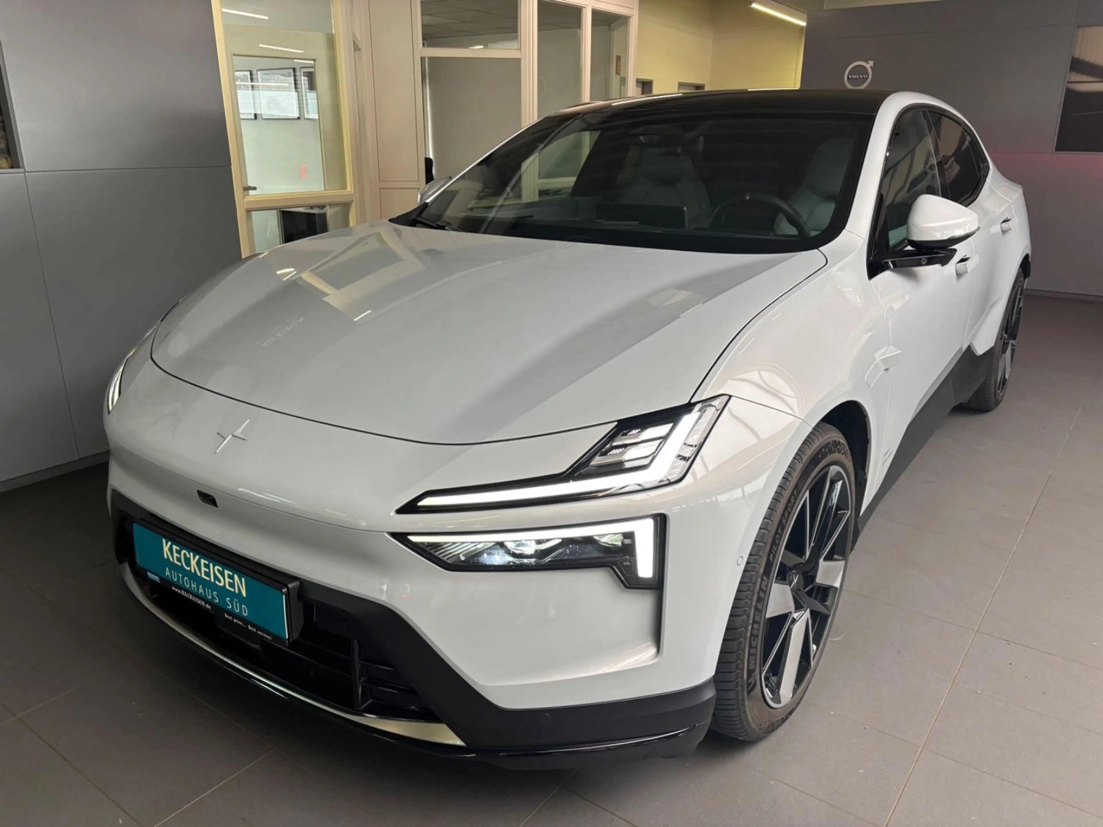 Polestar 4 Long Range Dual Pilot-Paket Plus-Paket 21"
