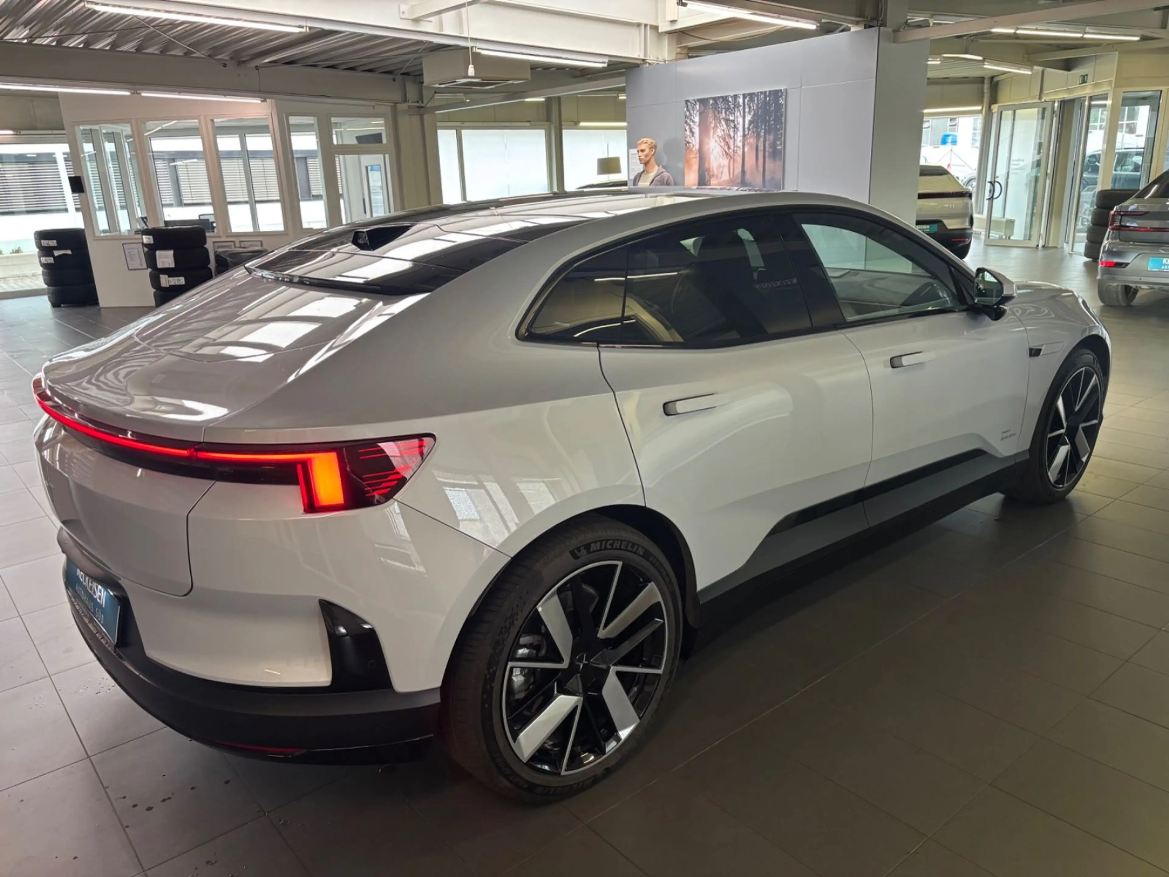 Polestar 4 Long Range Dual Pilot-Paket Plus-Paket 21" — photo 4