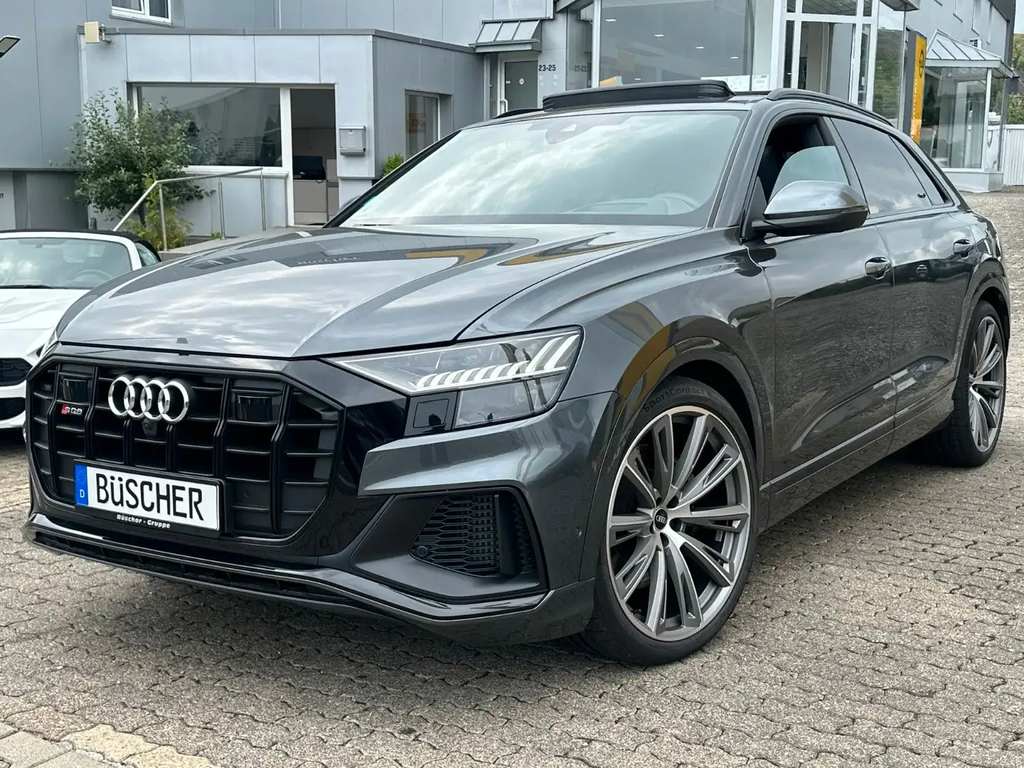Audi SQ8 - 1