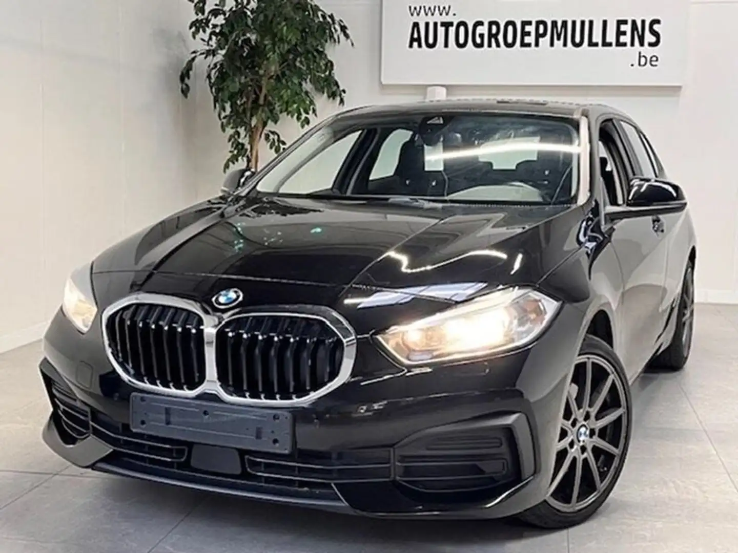 BMW 118 136PK Navi + Alu Zwart - 1