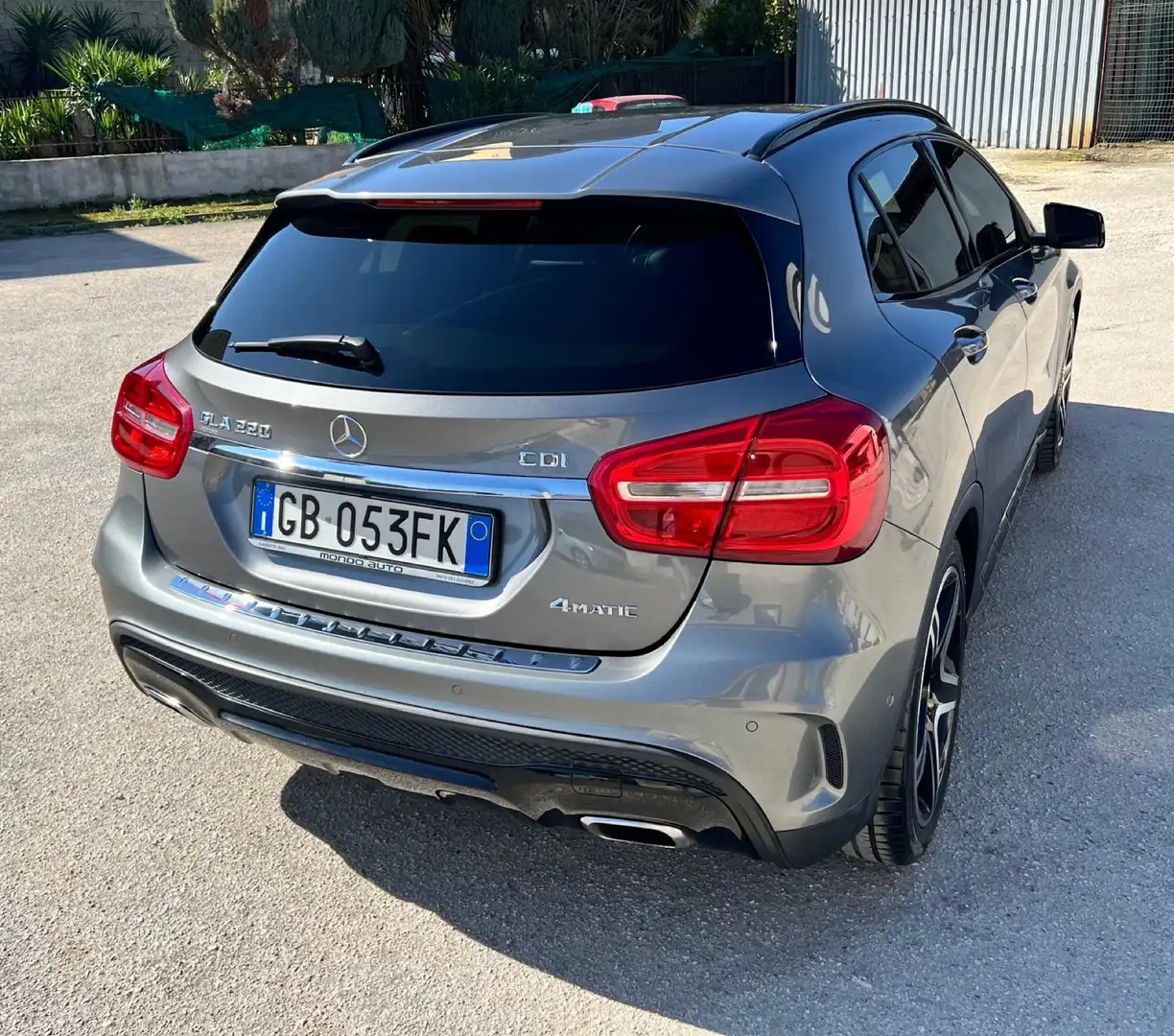 Mercedes-Benz GLA 220 d (cdi) Premium 4matic 170cv auto - 2