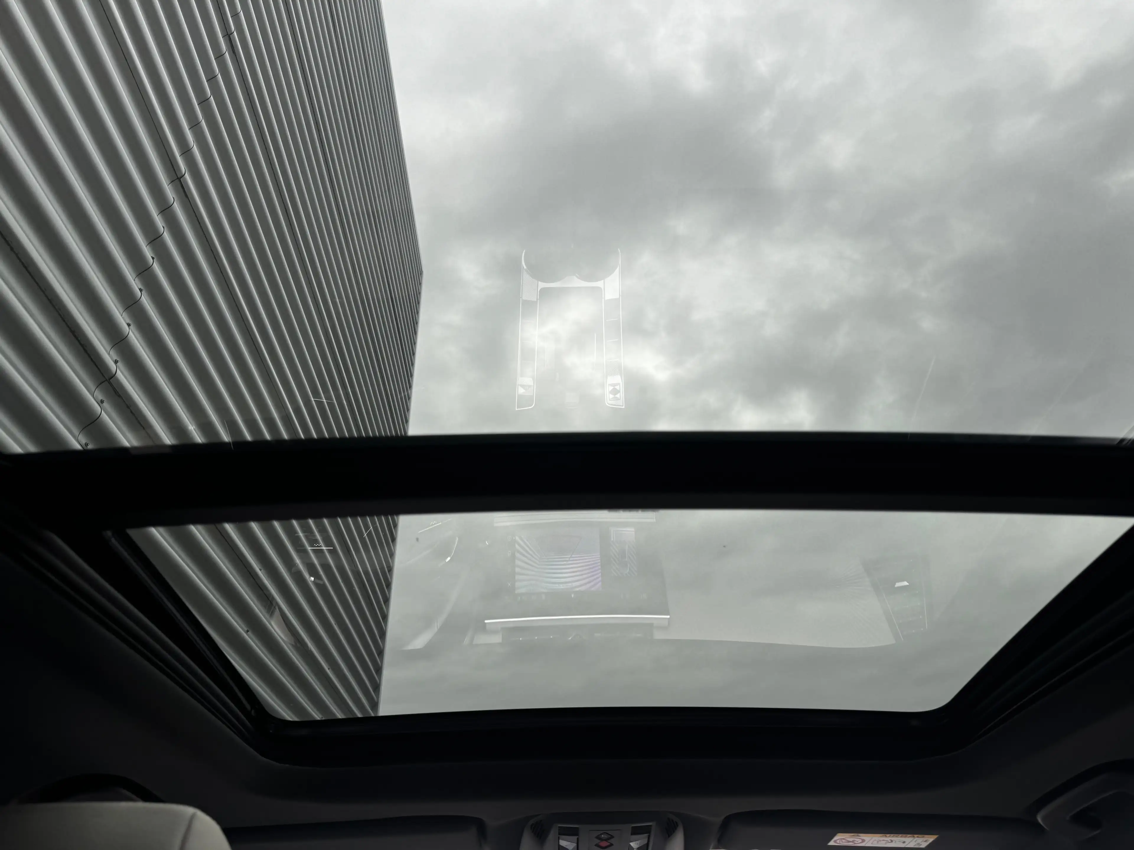 DS Automobiles DS 7 E-TENSE 225PK ESPRIT DE VOYAGE SOH 99,75% / NAVI / — photo 44