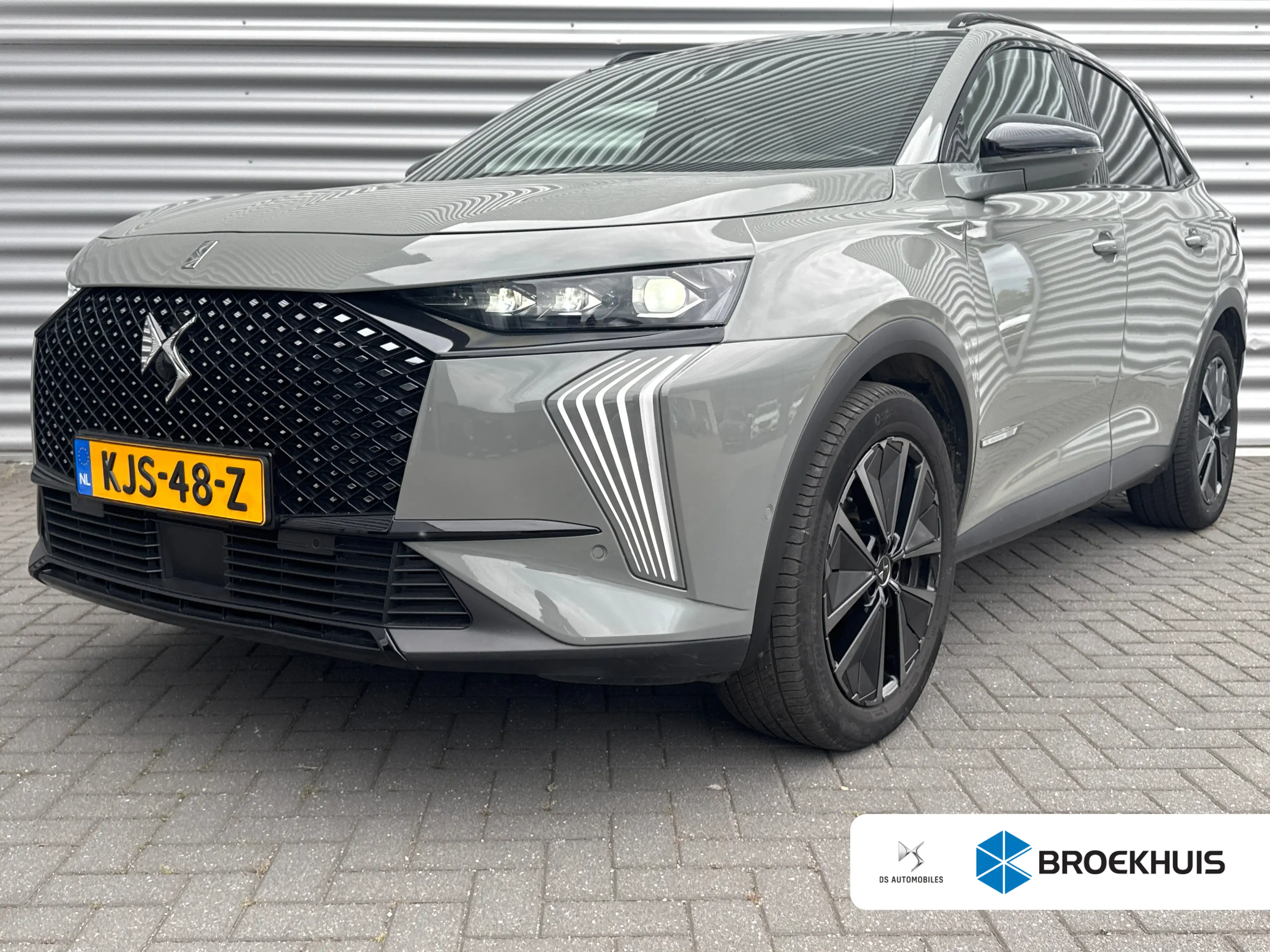 DS Automobiles DS 7 E-TENSE 225PK ESPRIT DE VOYAGE SOH 99,75% / NAVI /