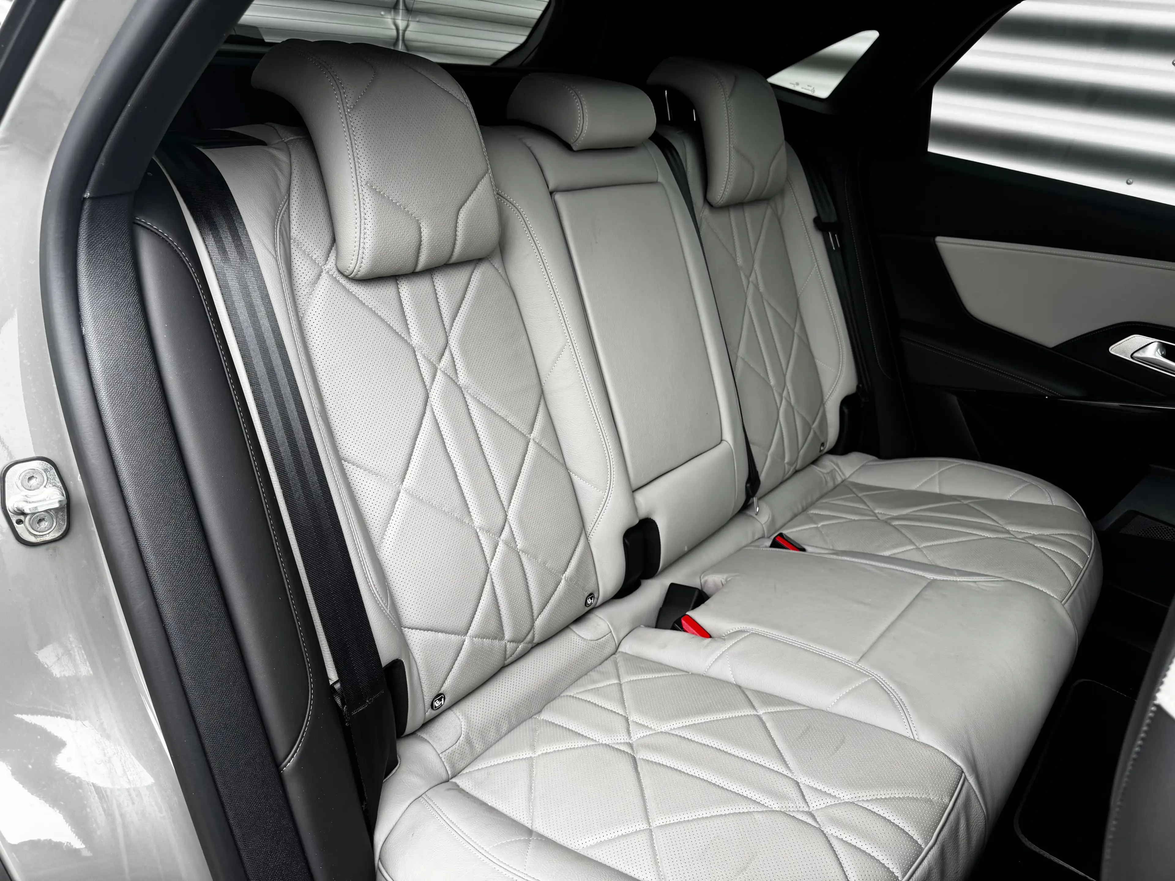 DS Automobiles DS 7 E-TENSE 225PK ESPRIT DE VOYAGE SOH 99,75% / NAVI / — photo 20
