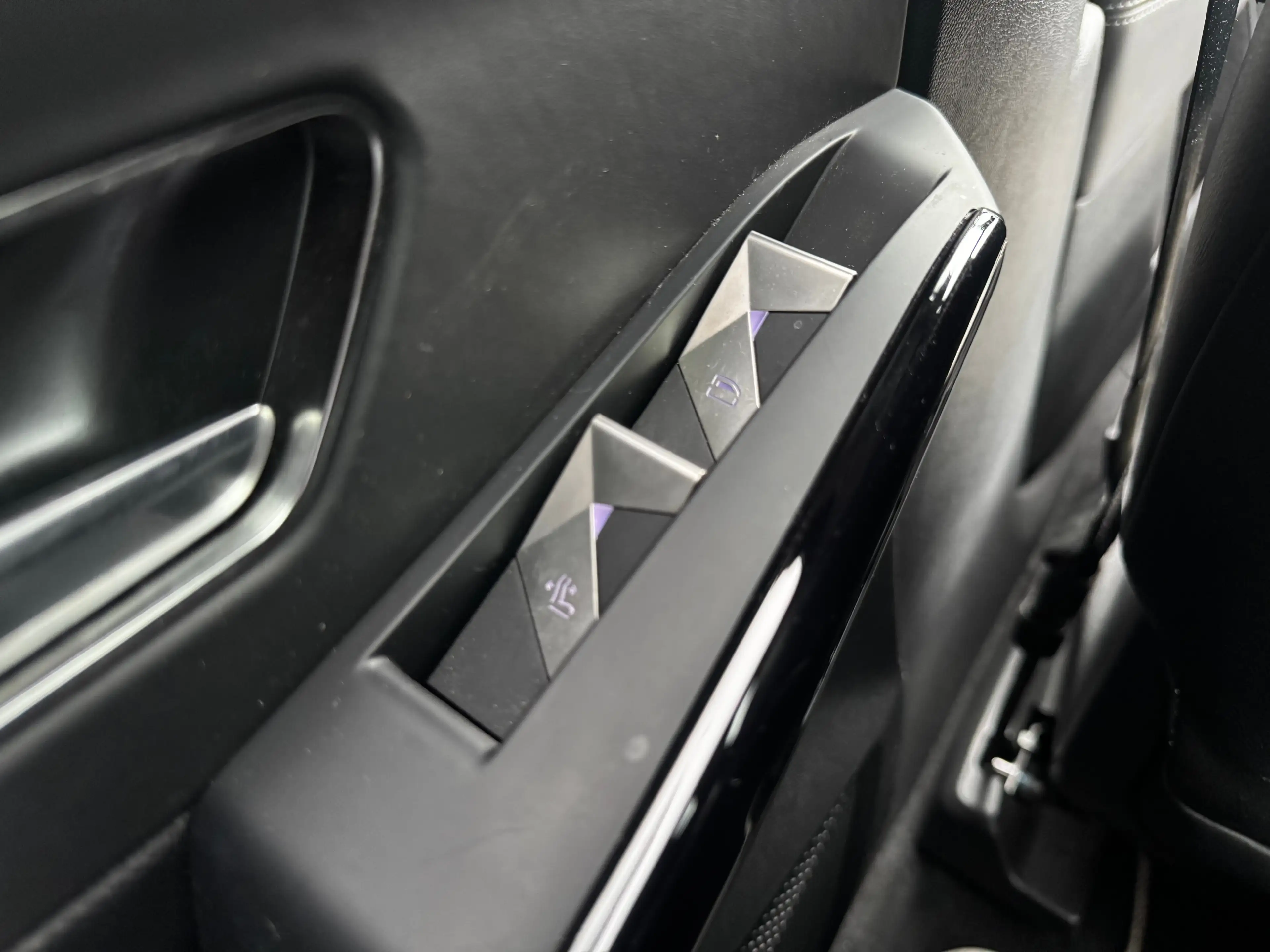 DS Automobiles DS 7 E-TENSE 225PK ESPRIT DE VOYAGE SOH 99,75% / NAVI / — photo 45