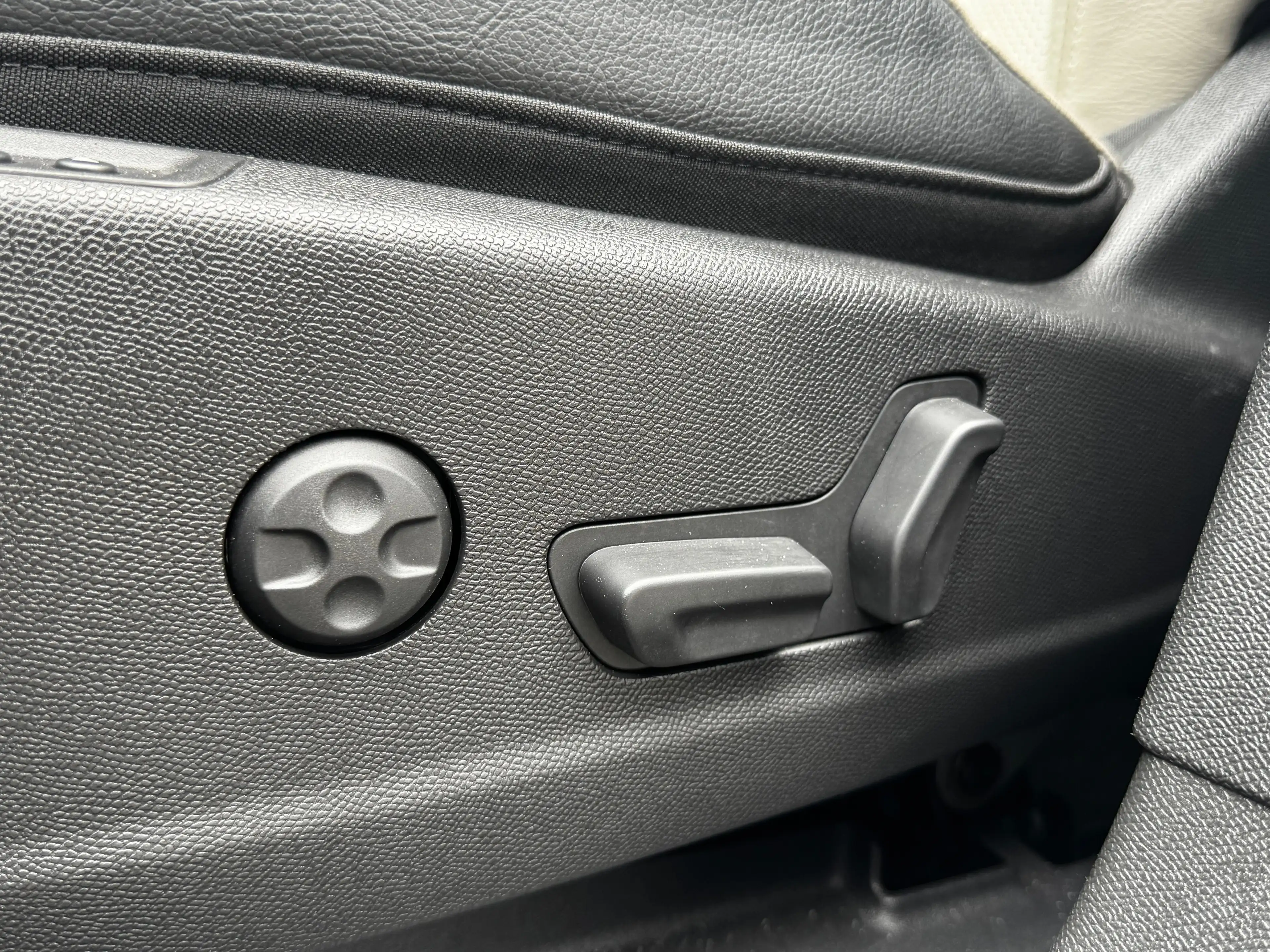 DS Automobiles DS 7 E-TENSE 225PK ESPRIT DE VOYAGE SOH 99,75% / NAVI / — photo 23
