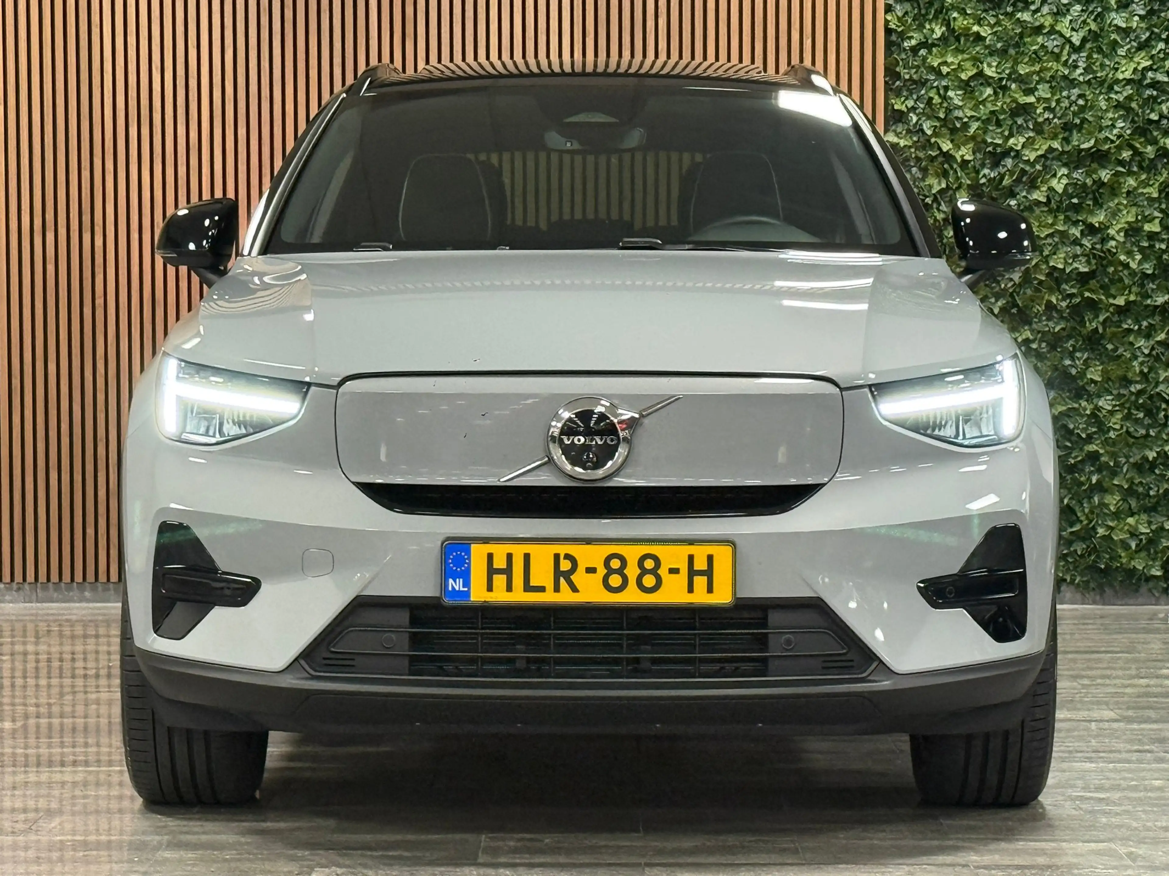 Volvo EX40 Single Motor Extended Range Ultra 82 kWh | 99% SoH — photo 2