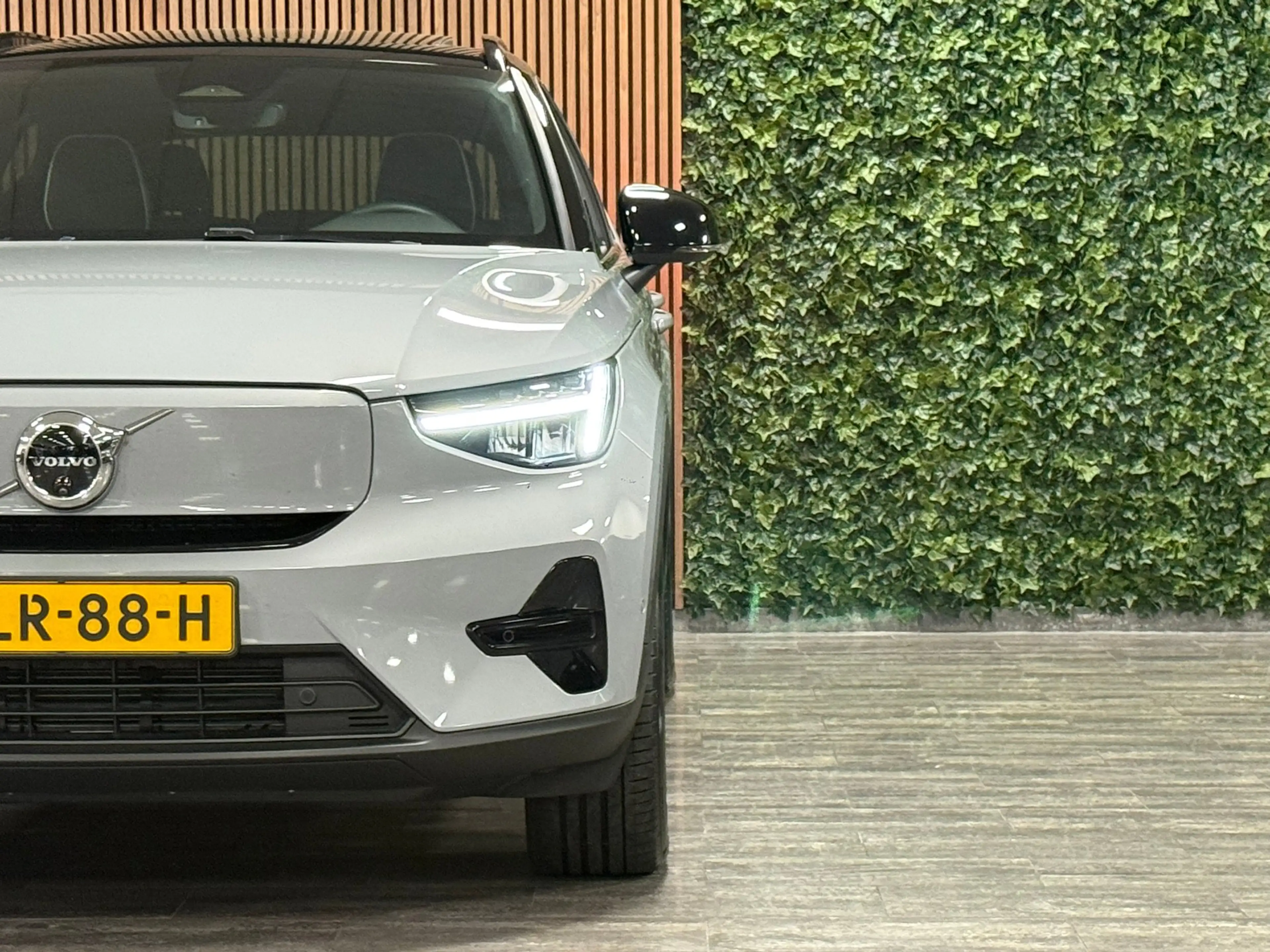 Volvo EX40 Single Motor Extended Range Ultra 82 kWh | 99% SoH — photo 11