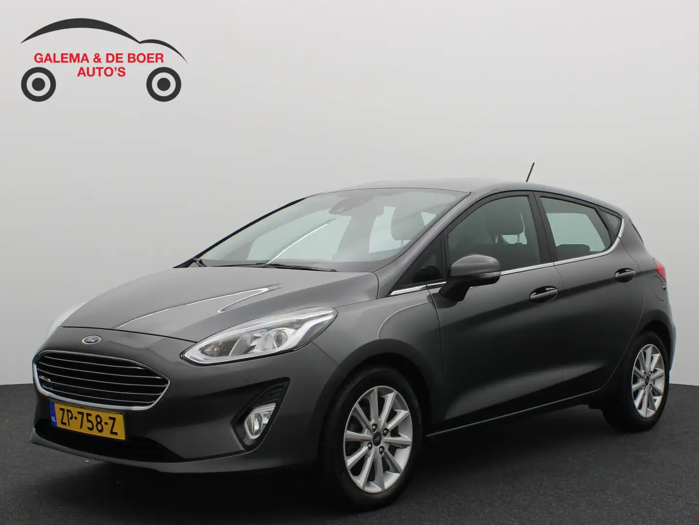 Ford Fiesta 1.0 EcoBoost 100PK Titanium CARPLAY / NAVI / CLIMA Grijs - 1