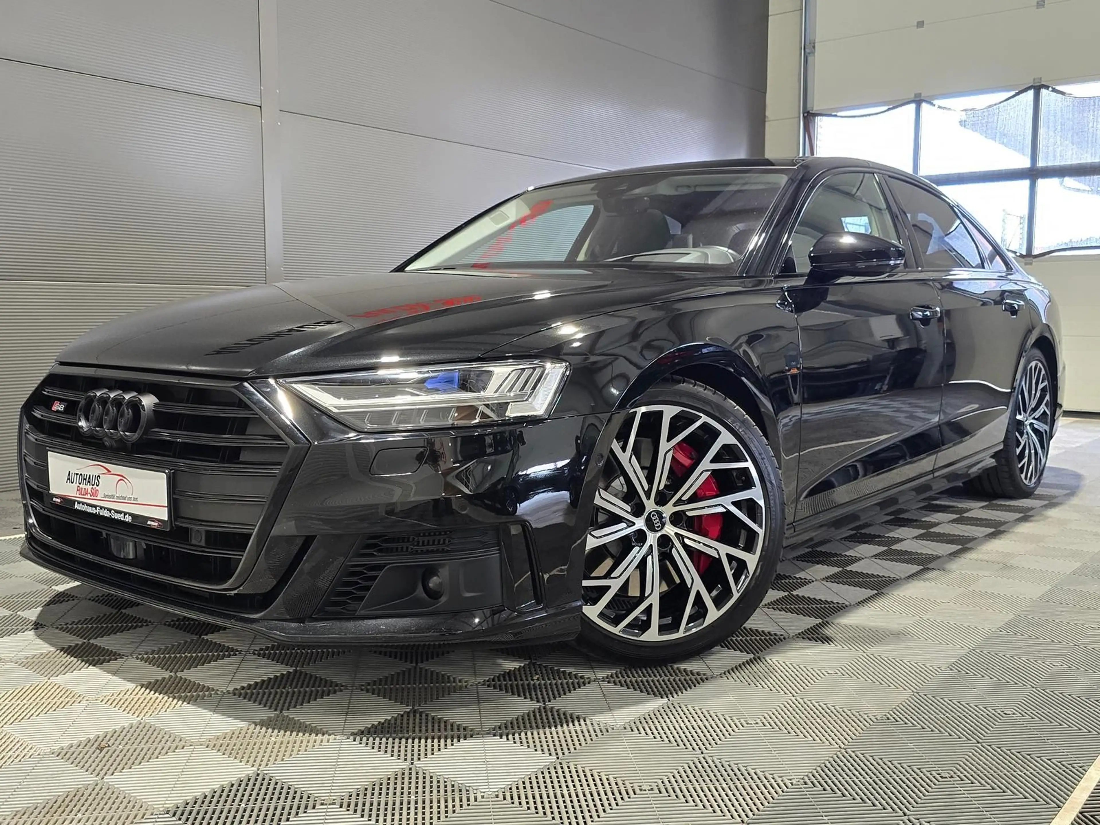 Audi S8 4.0 TFSI quattro°HUD°Pano°Laser°B&O°360°Massa — photo 5