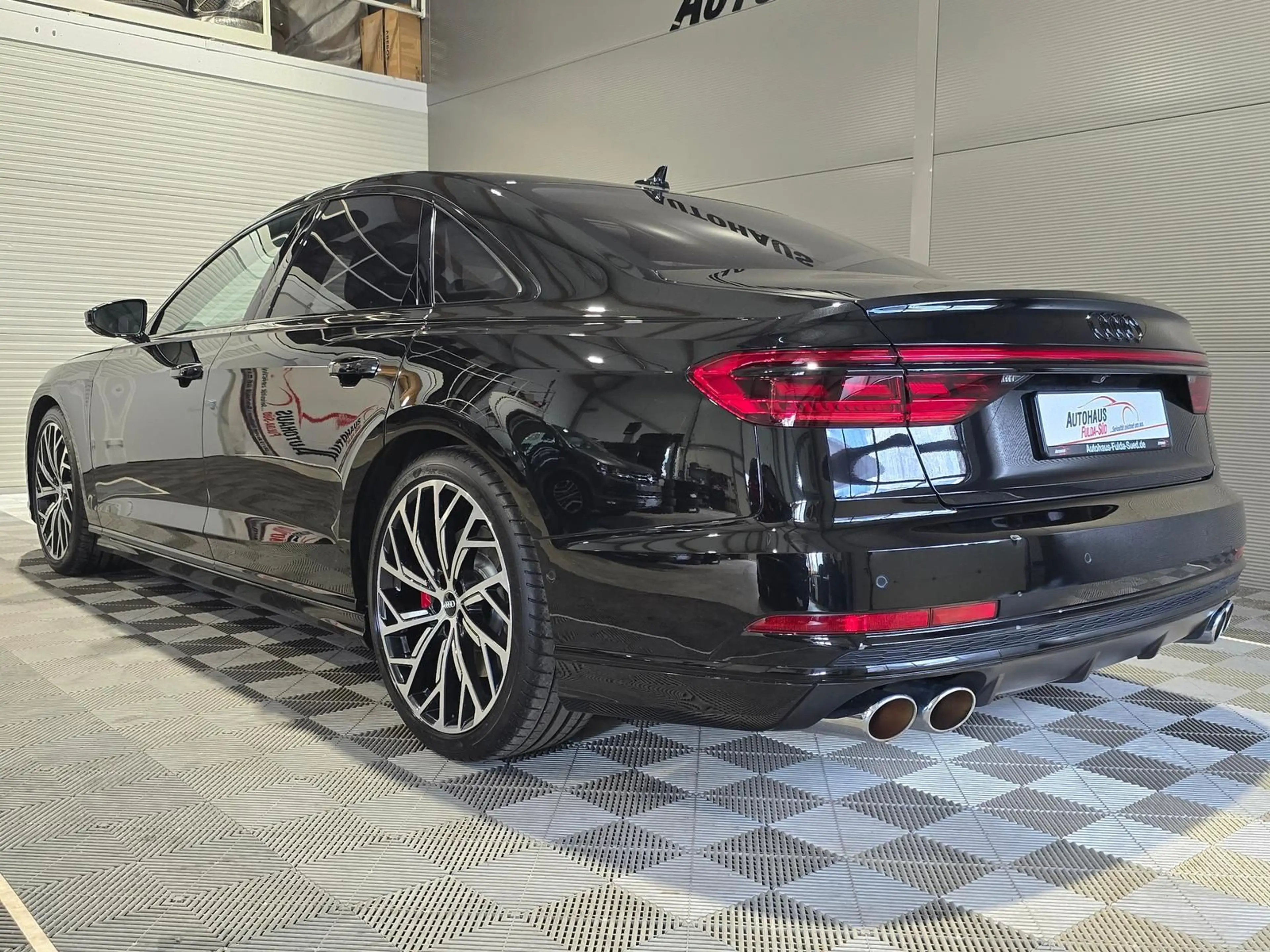 Audi S8 4.0 TFSI quattro°HUD°Pano°Laser°B&O°360°Massa — photo 7